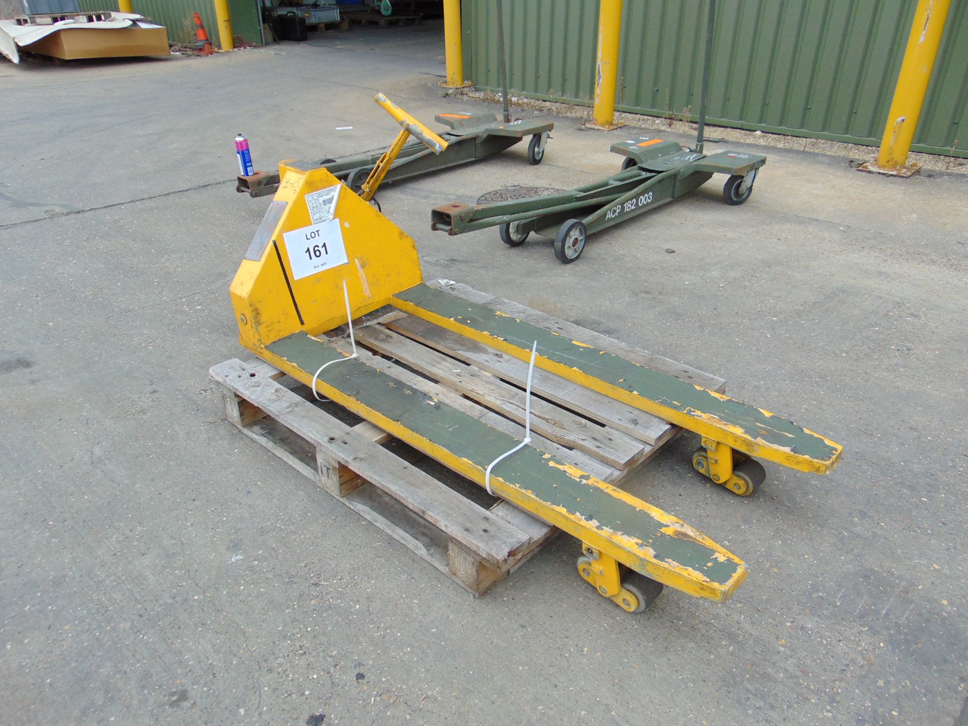 From RAF 1360kgs Hand Pallet Truck
