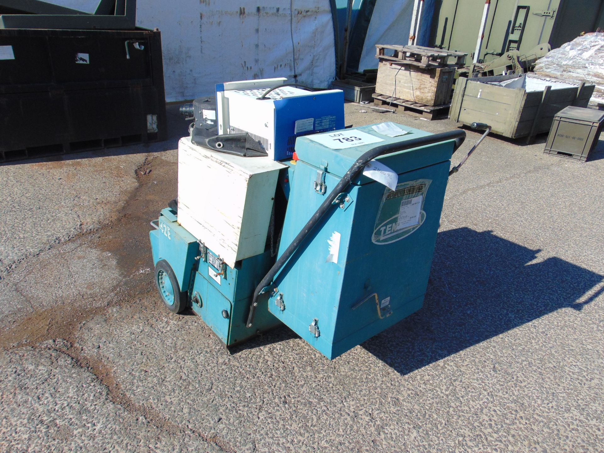 Tennant Electric 42E Floor Sweeper as Shown - Image 4 of 5