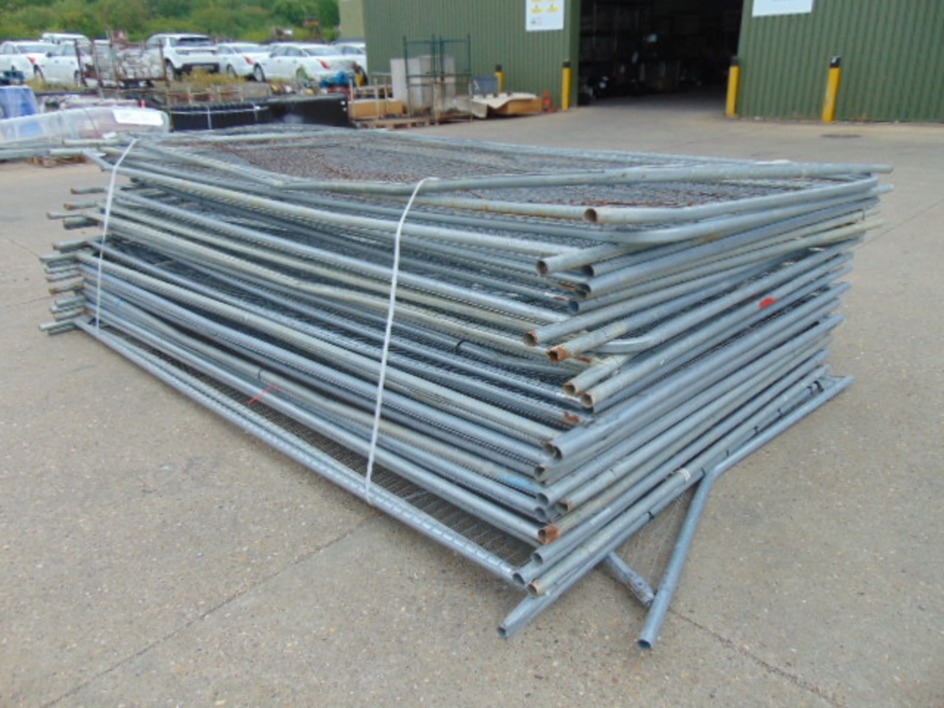 30 x Heras Style Galvanised Fencing Panels 3.5m x 2m - Image 3 of 5