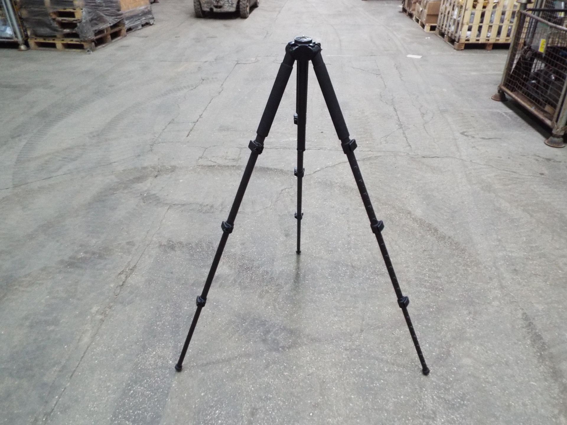 Unissued Velbon GEO E643D Carbon Fibre Tripod