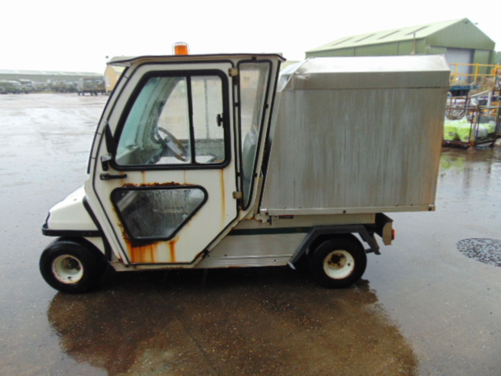 Club Car Turf 2 Carryall Electric Utility Truck ONLY 1,485 HOURS! - Image 4 of 18