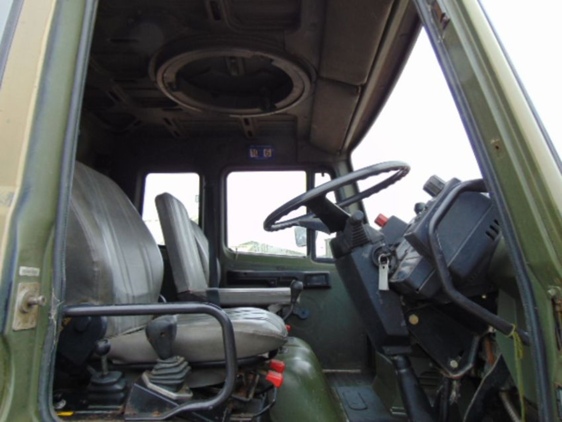 Leyland Daf 45/150 4 x 4 fitted with Hydraulic Winch ( operates Front and Rear ) - Image 15 of 26