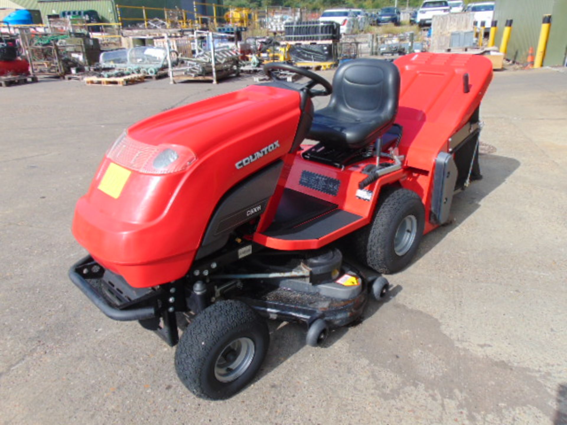 Countax C600H Ride On Mower with grass collector - Image 3 of 19