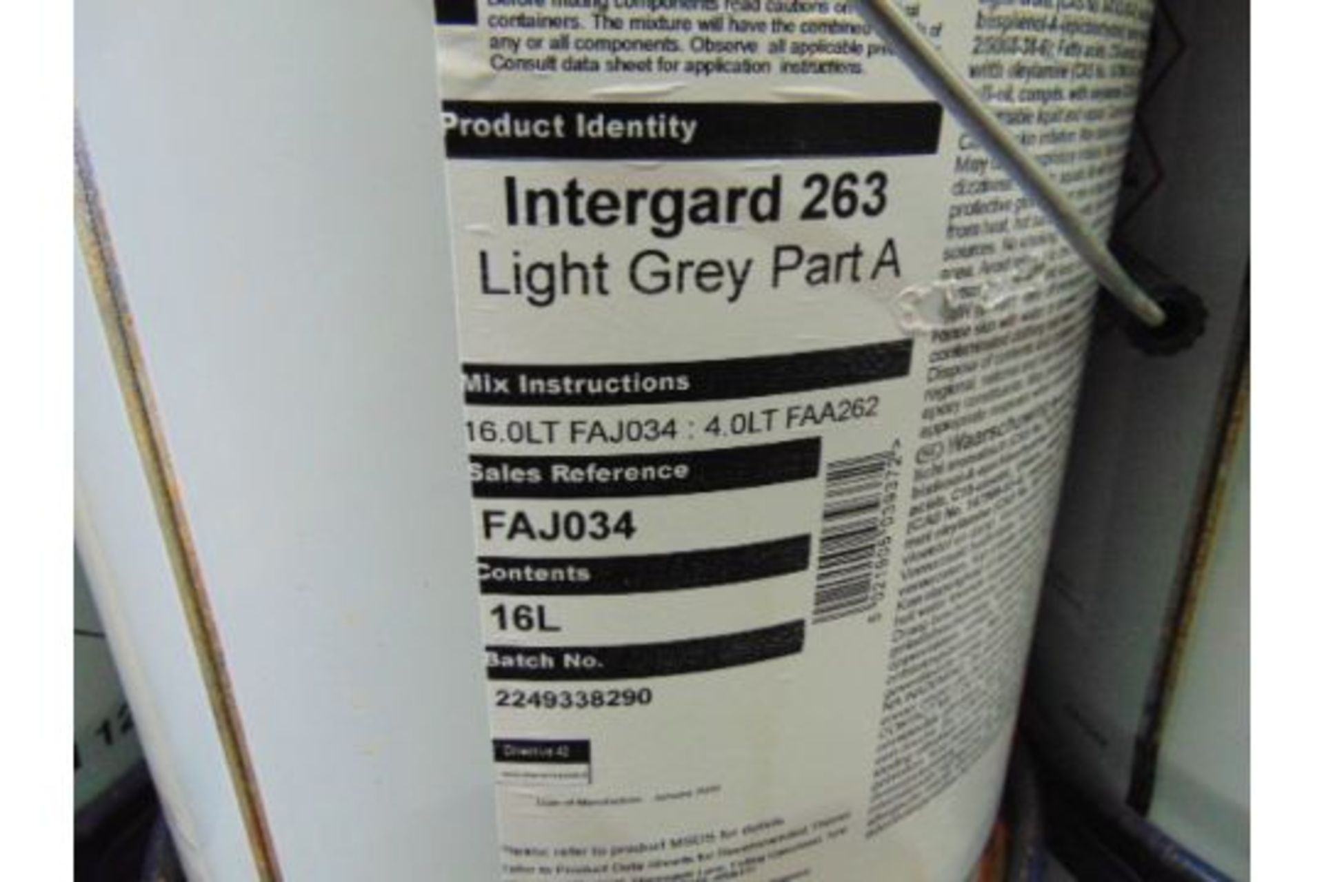 24 x Unissued 20L Tins of International Interguard 263 2 Pack Light Grey Epoxy Tie Coat Primer - Image 3 of 4