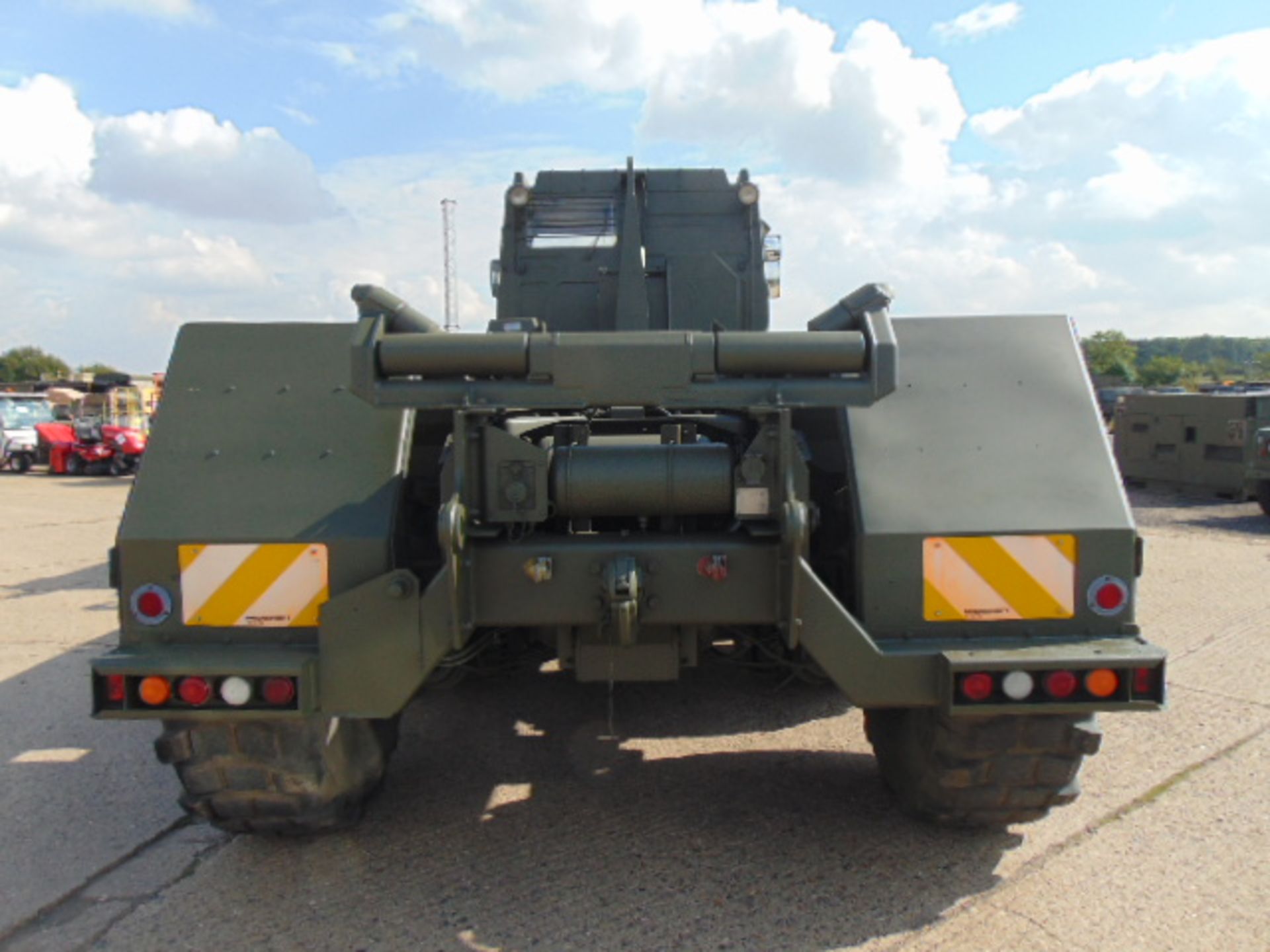 Foden 8x6 DROPS LHD Hook Loader ONLY 38,081Km! - Image 6 of 25