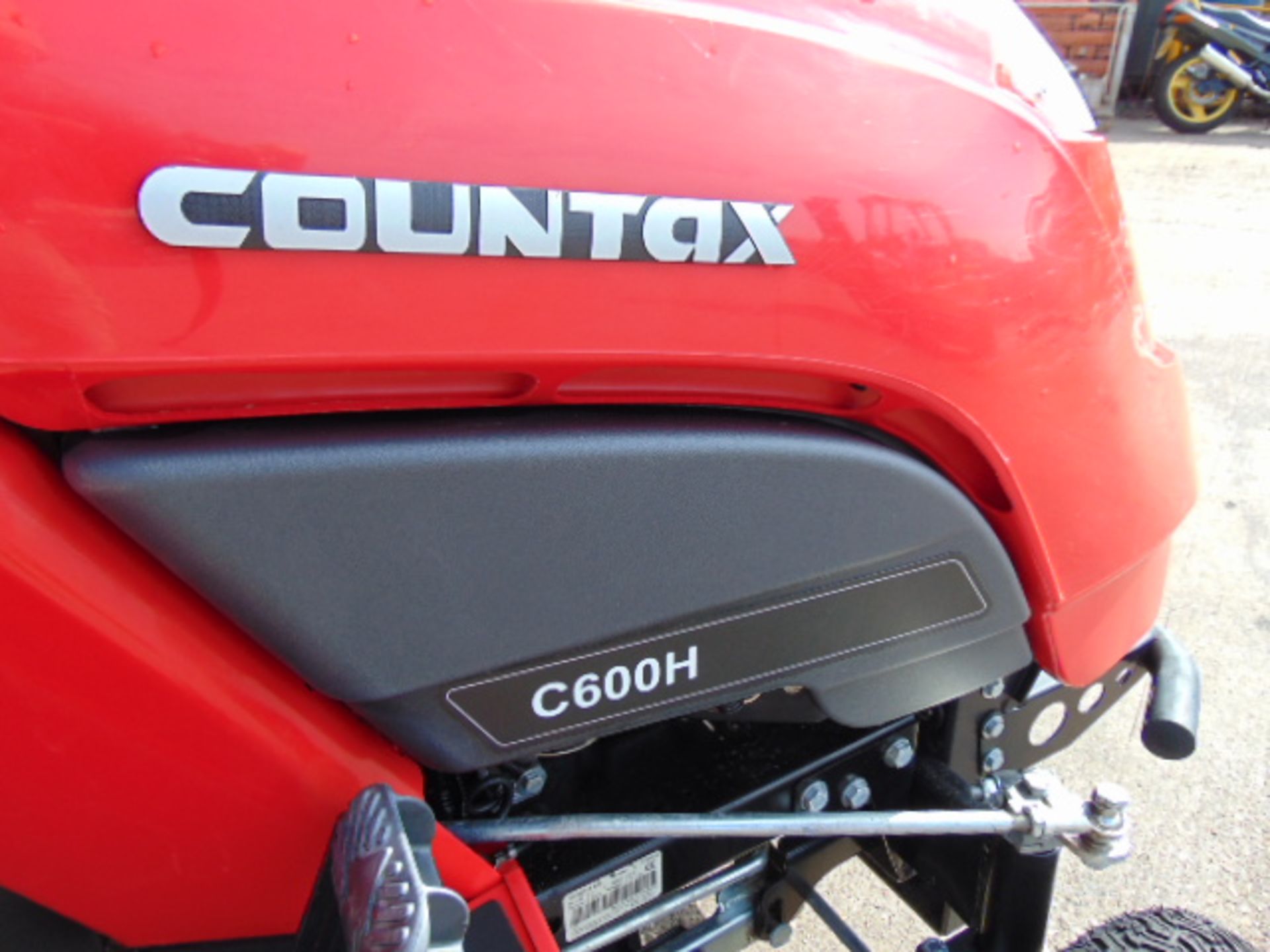 Countax C600H Ride On Mower with grass collector - Image 11 of 19