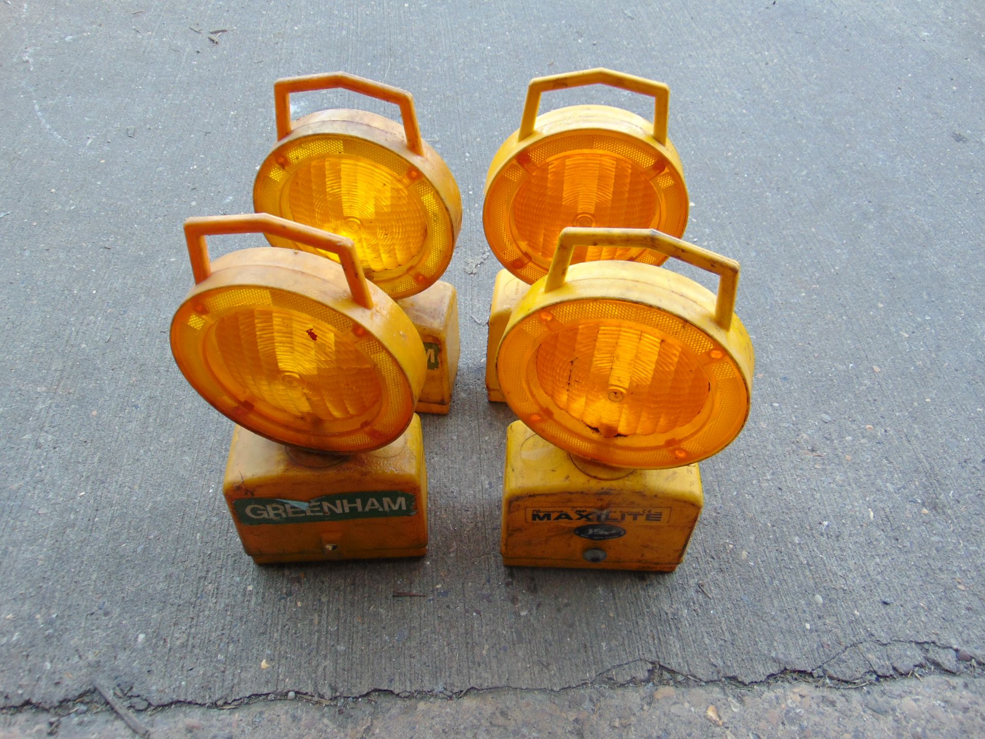 4 x Amber Flashing Lights