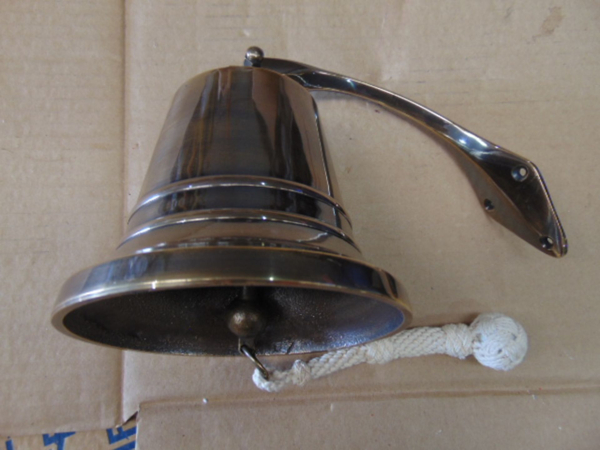 BRONZE SHIPS BELL WITH HANGER AND ROPE FOR WALL MOUNTING - Image 2 of 4