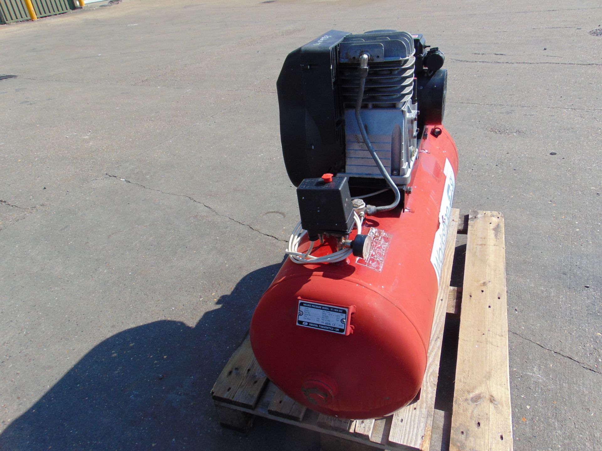 SIP 240 Volt Workshop Compressor as shown - Image 3 of 7