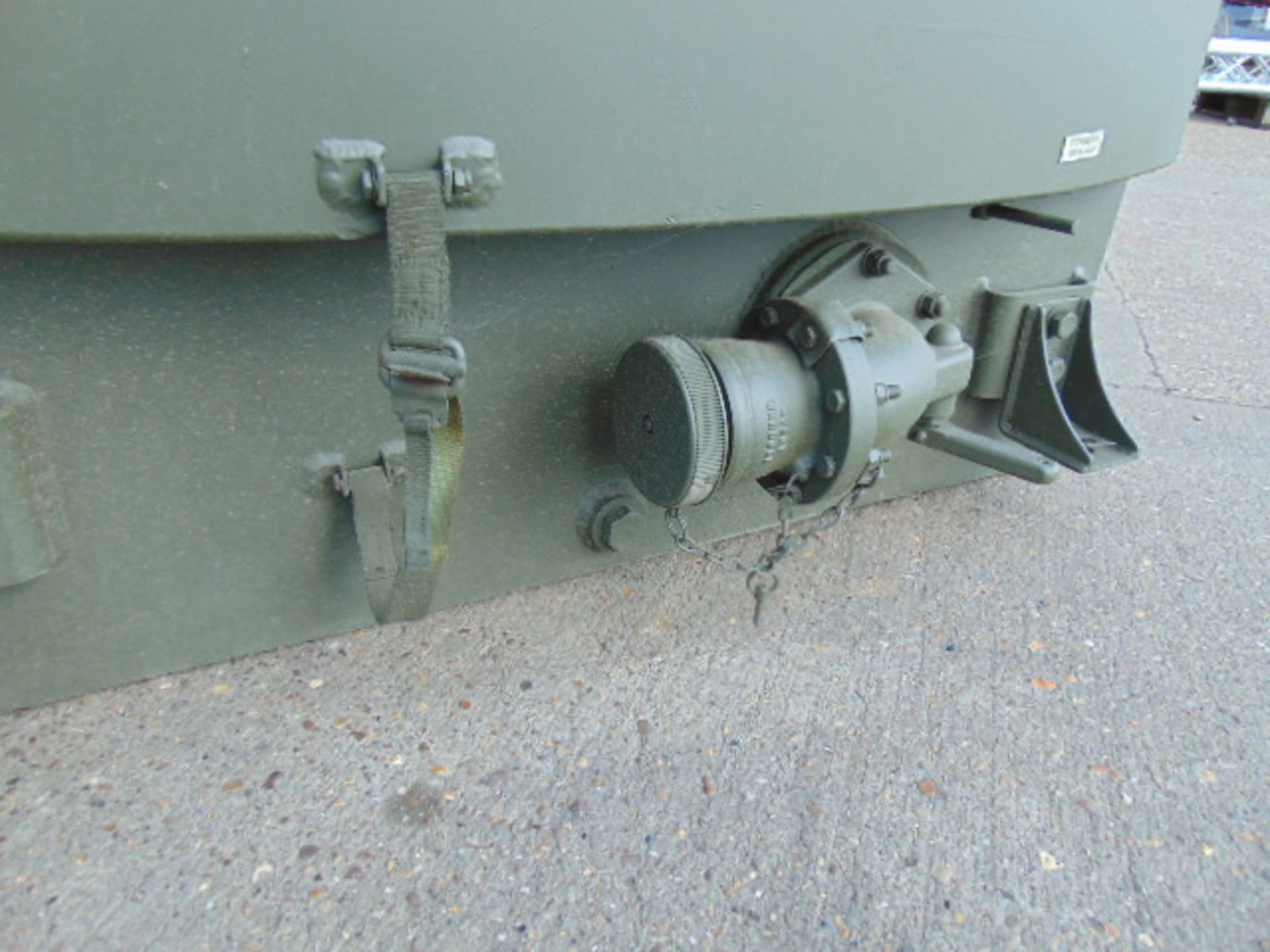 Gloster Saro 2,200Ltr Aluminium Fuel/Fluid Distribution Tank - Image 6 of 10