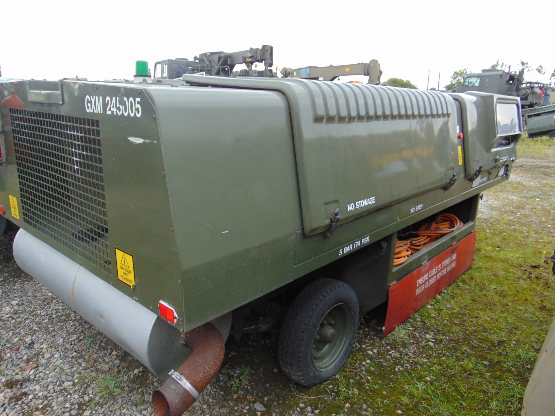 90 KVA (72KW) HOUCHIN CTPU GENERATOR C/W LEADS- 3777 HOURS FROM RAF RESERVE - Image 2 of 11