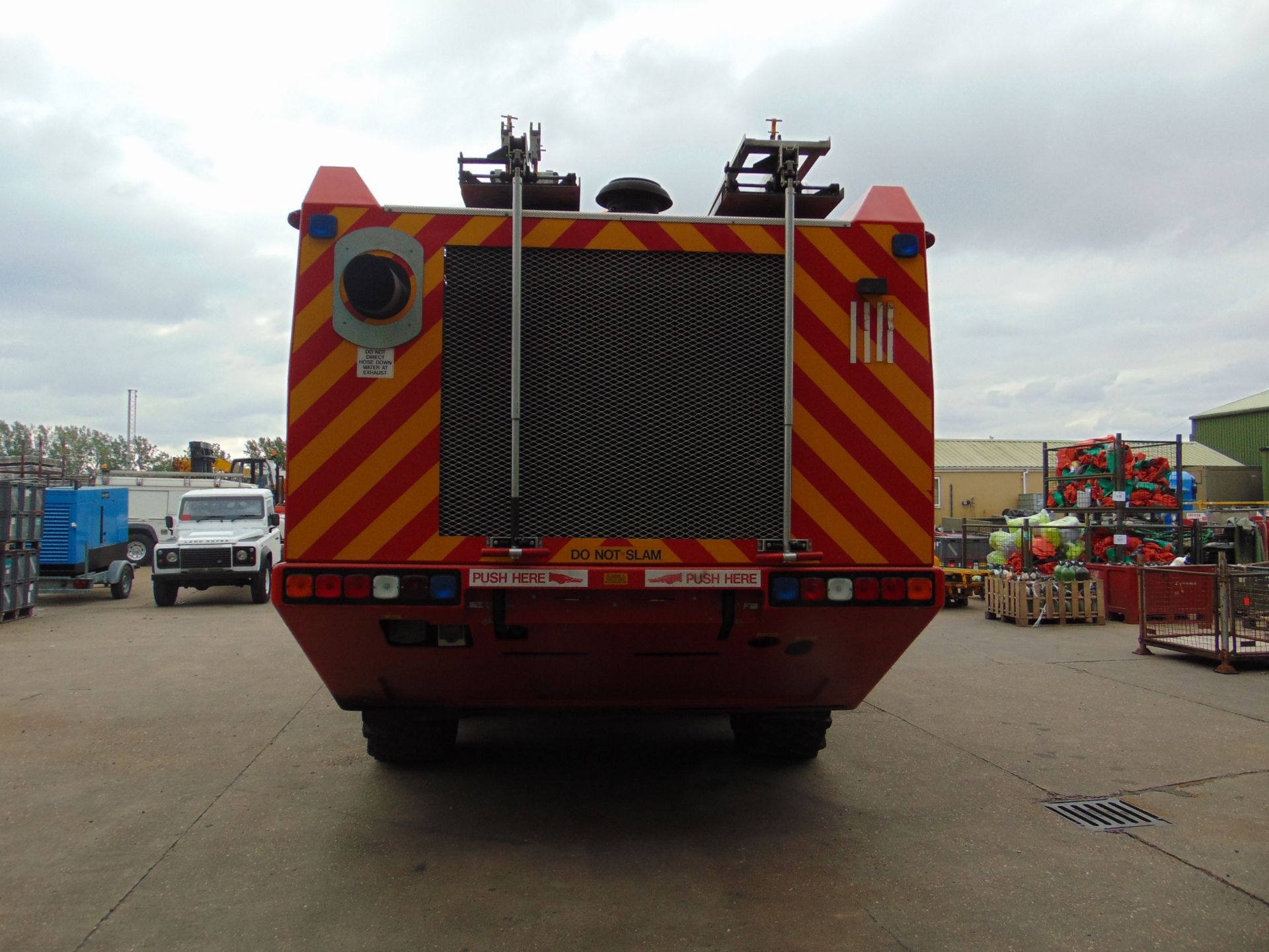 Carmichael International MFV 2, Airfield 6x6 Crash Tender 2014 Fitted with 700hp Cat c18 engine. - Image 5 of 30