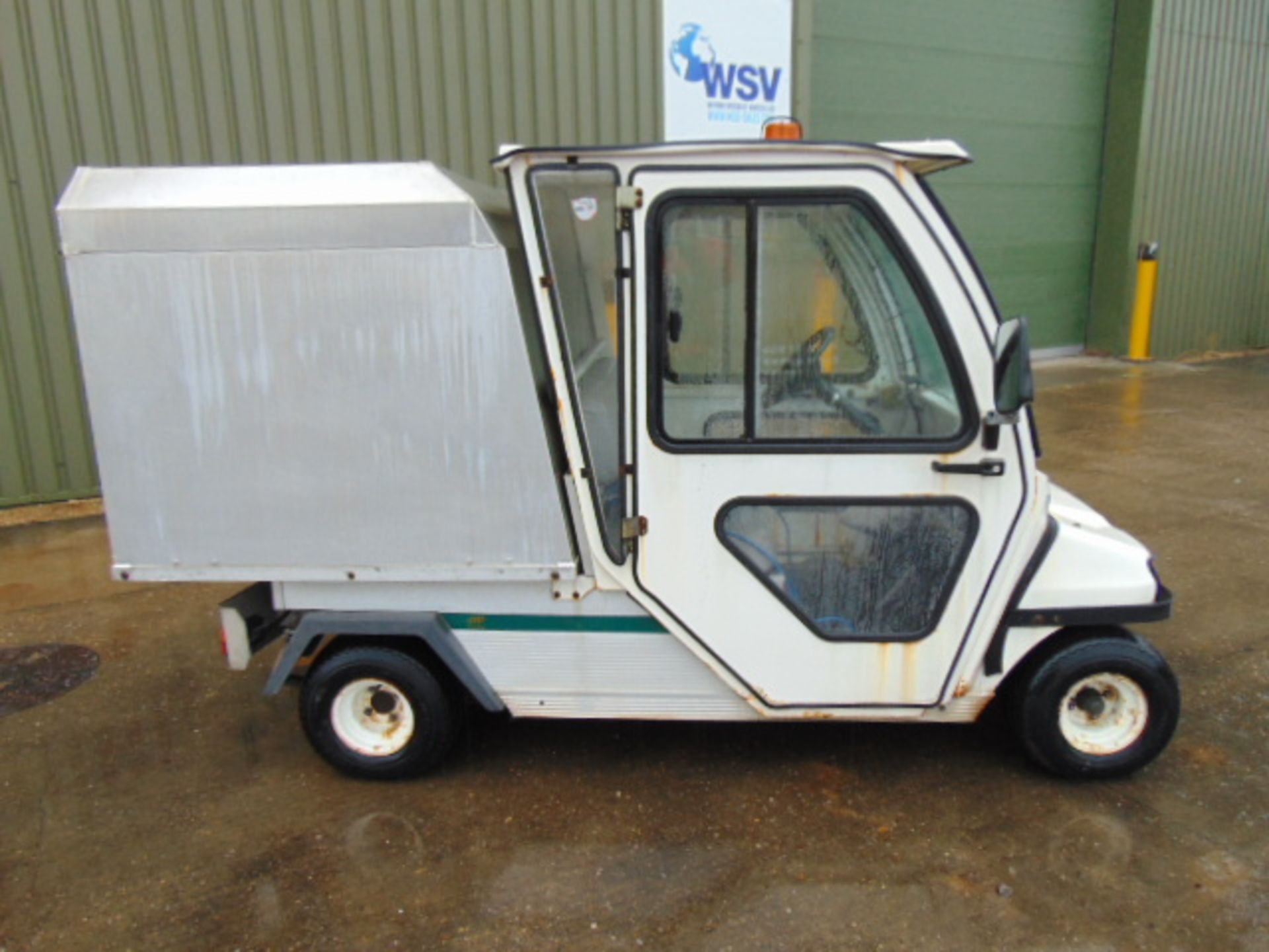 Club Car Turf 2 Carryall Electric Utility Truck ONLY 1,485 HOURS! - Image 5 of 18