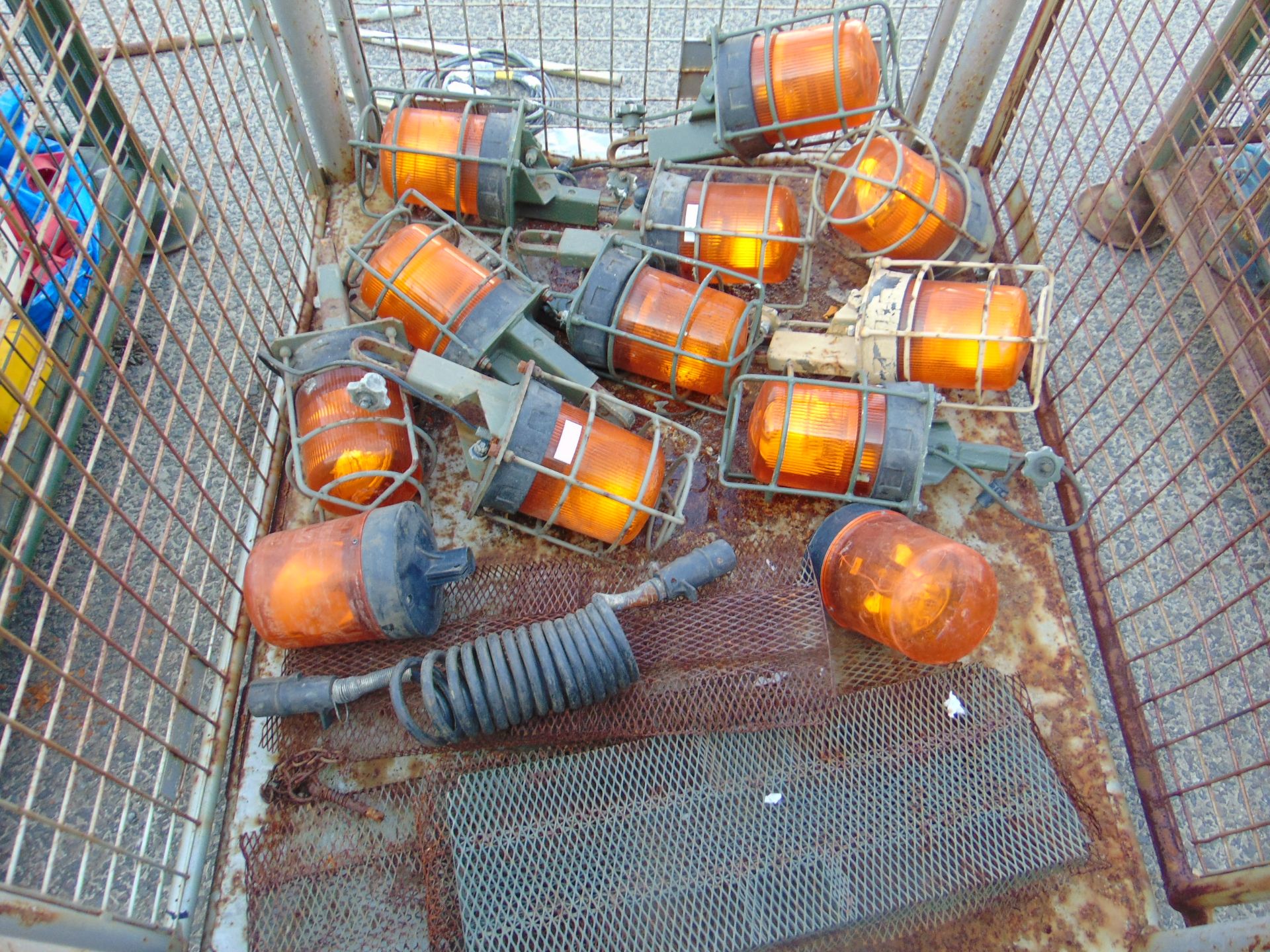 Pallet of 12 Flashing Amber Light Kits and Mesh - Image 2 of 2