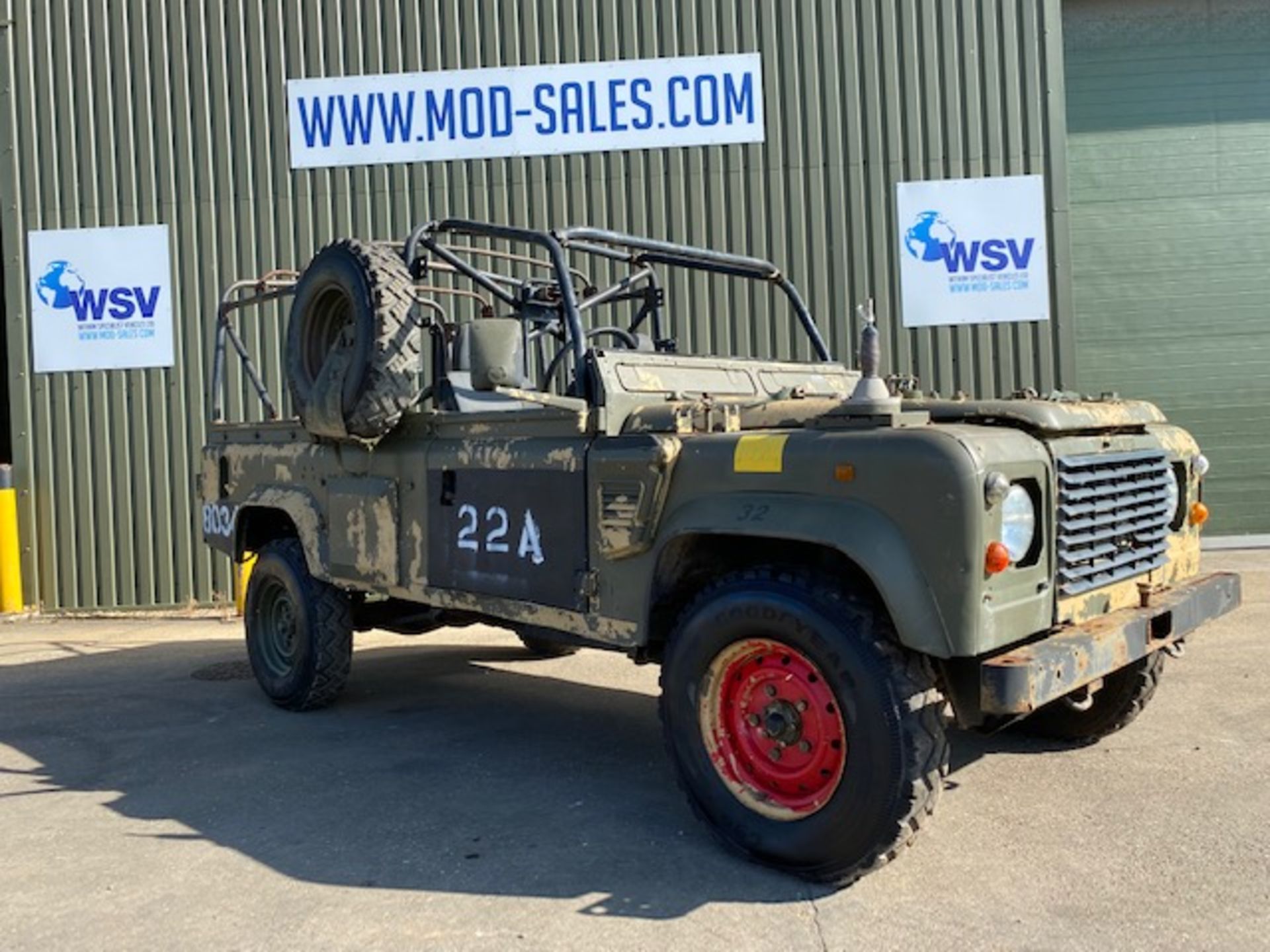 1998 Land Rover Defender Wolf 110 Scout vehicle