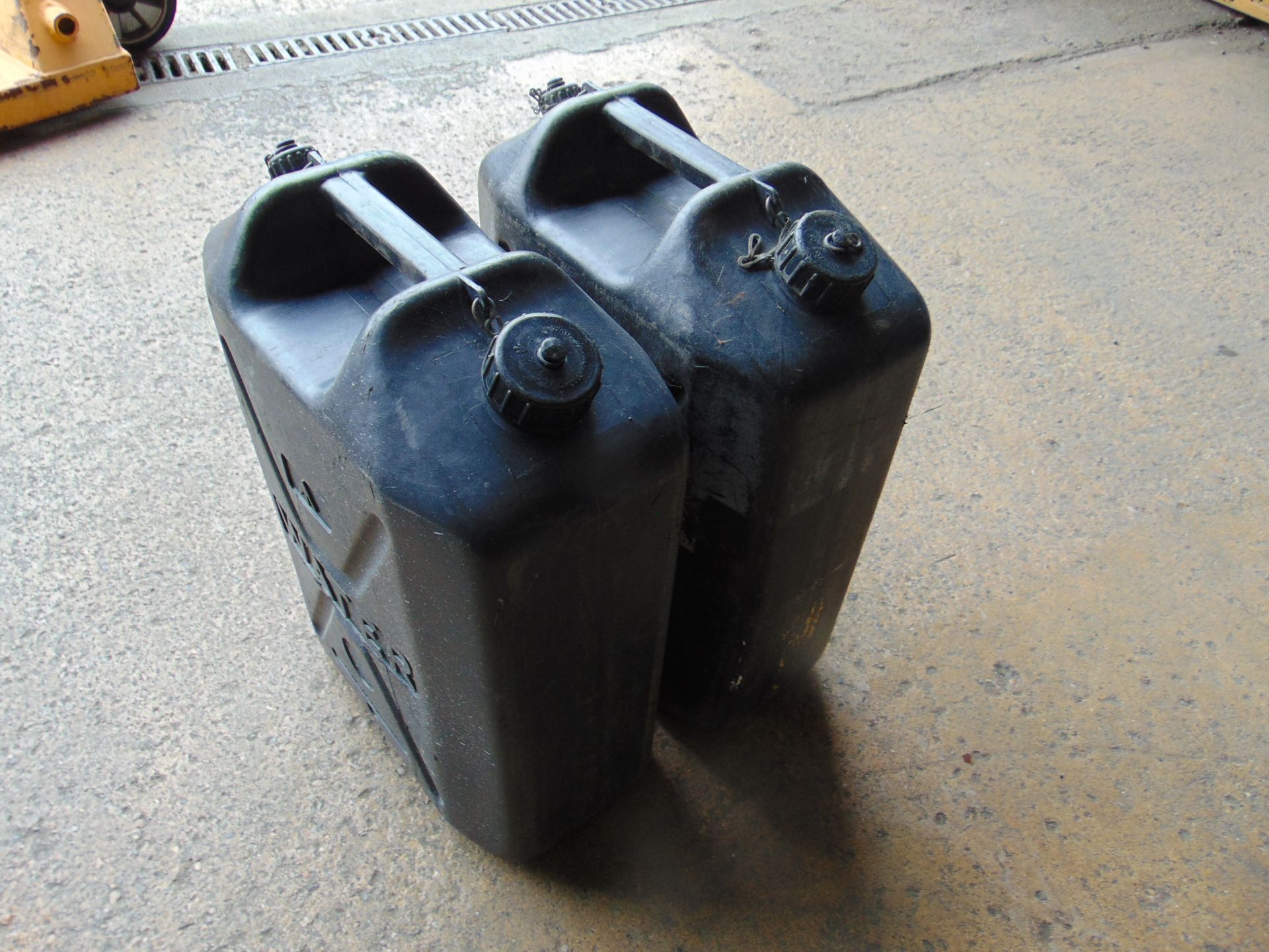 2 x 20lt Water Jerry Cans - Image 2 of 3