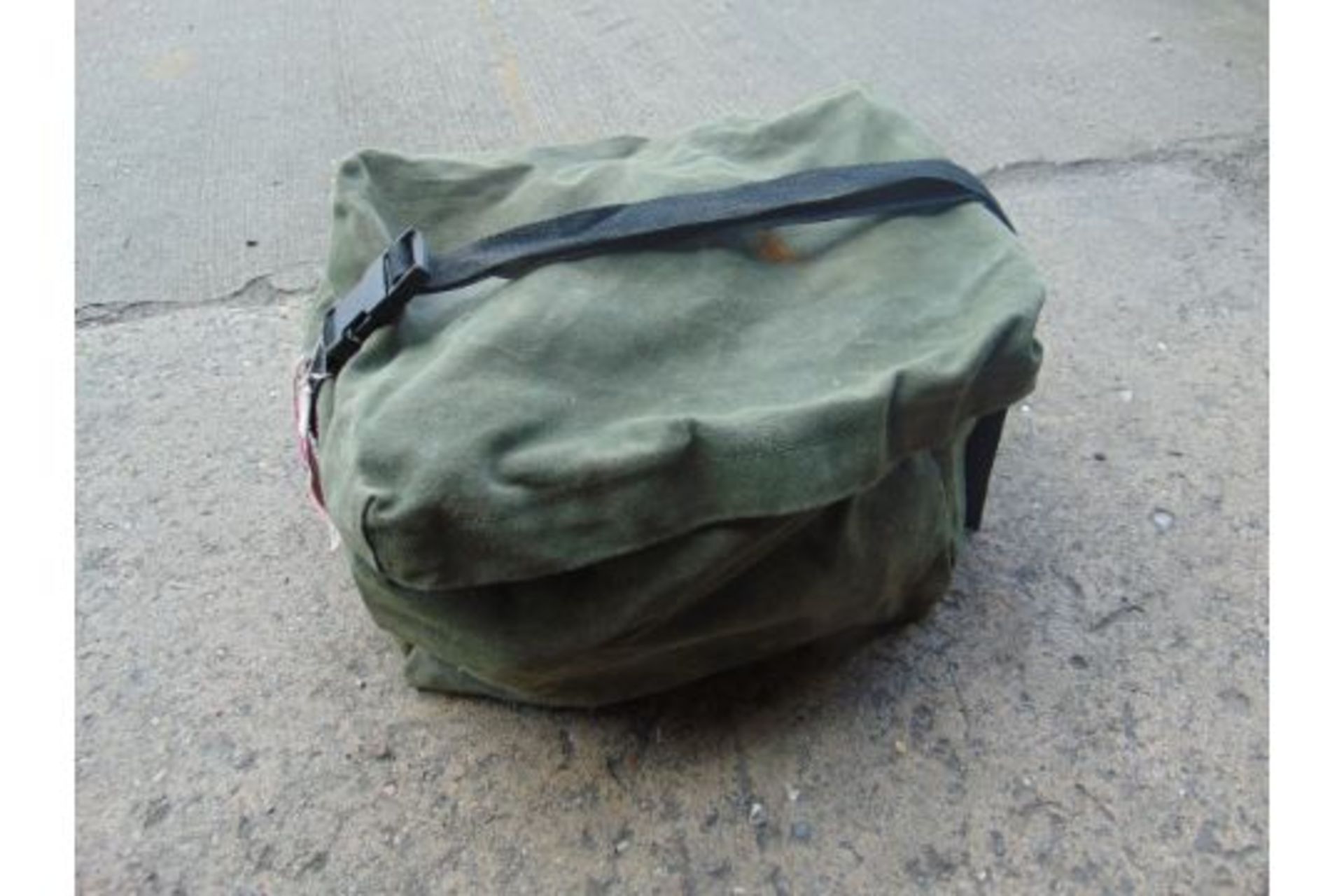 3 x 1.15m 3t WINCHING SLINGS WITH SLEEVES & CANVAS BAG - Image 4 of 5