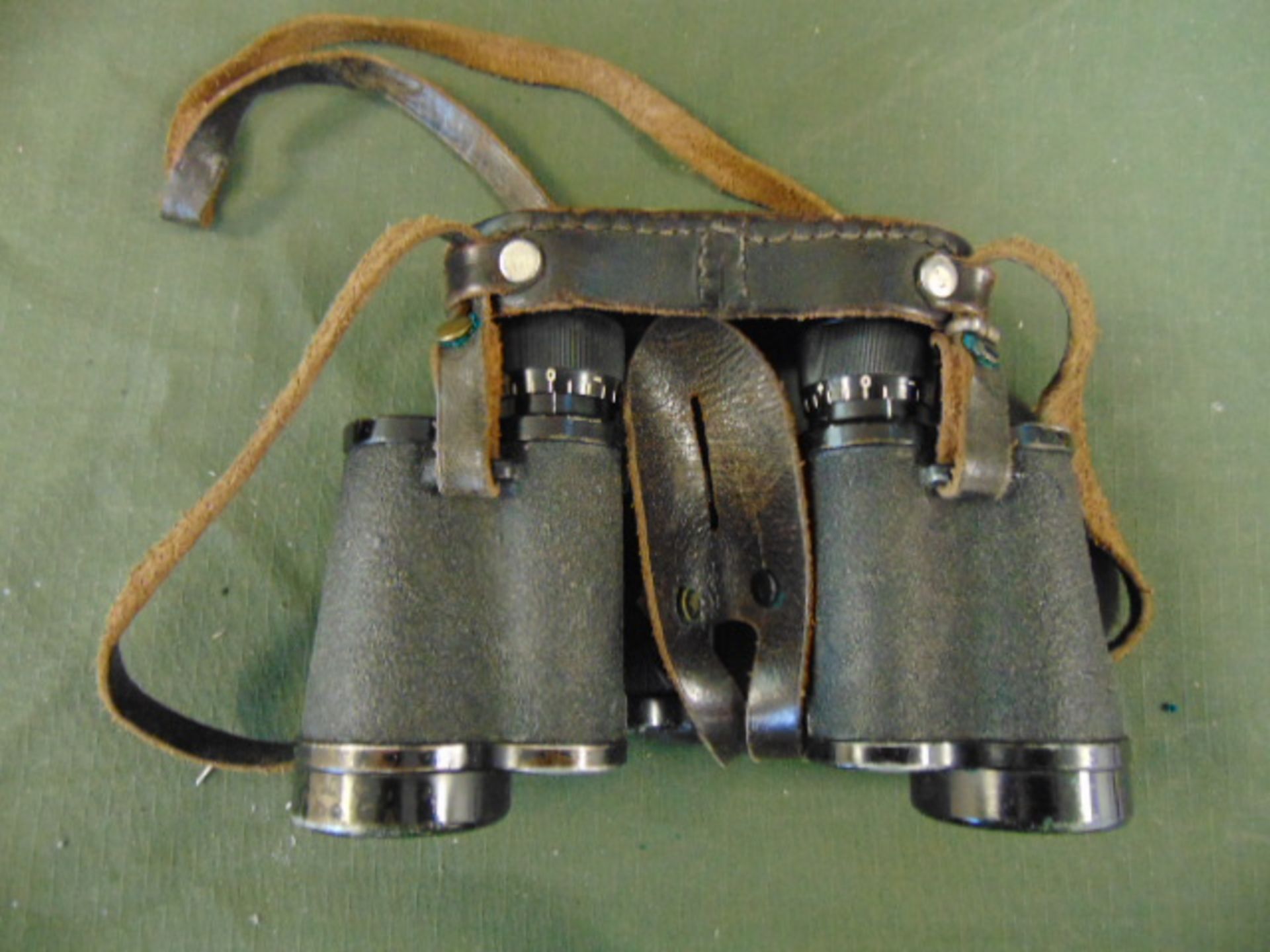 VERY RARE CARL ZEISS WW2 DATED 1942 GERMAN 6X30 BINOS IN ORIGINAL GERMAN BAKALITE WITH MARKINGS