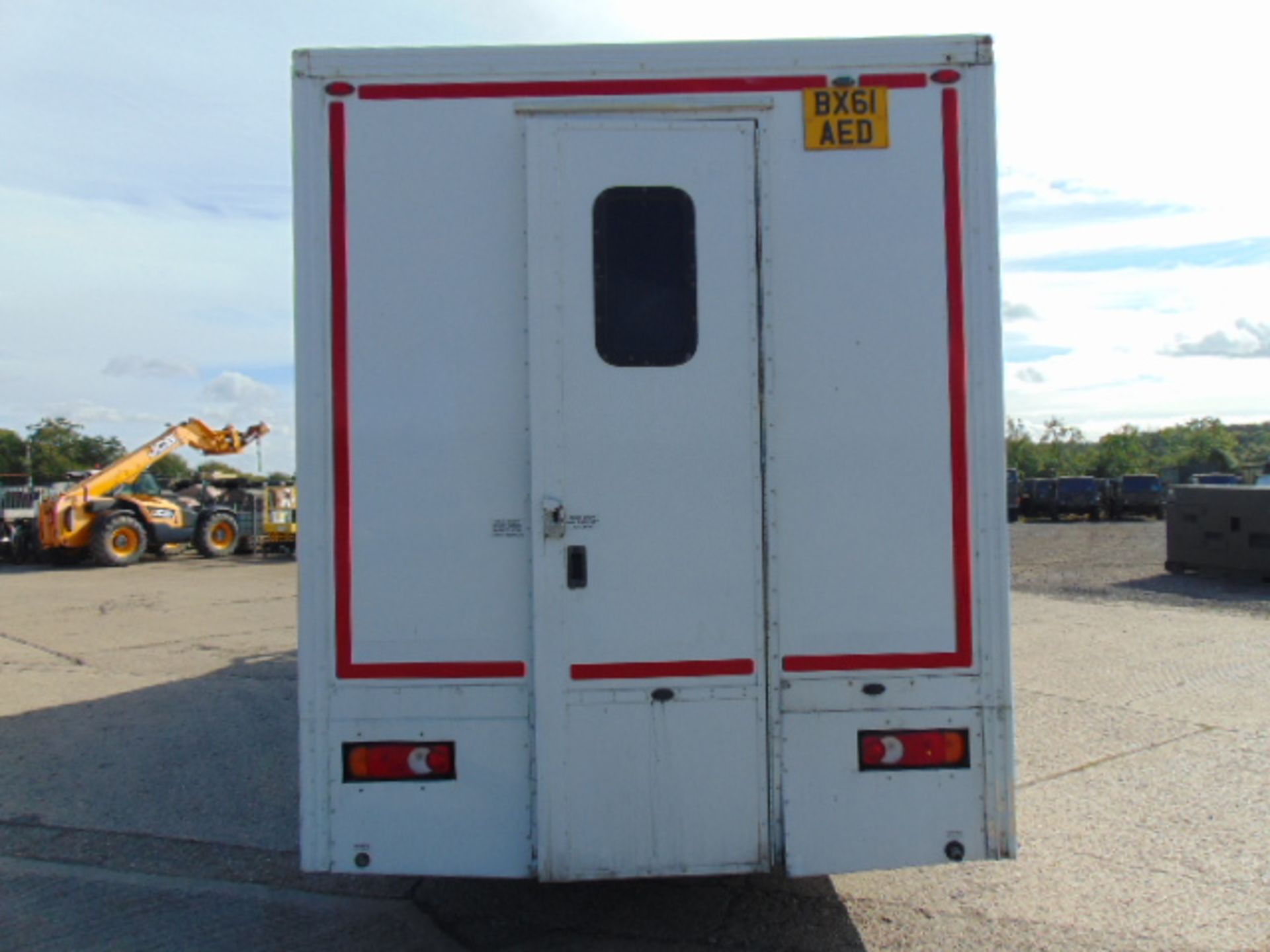 2011 Iveco Eurocargo 100E18 Day Cab Box Van 4x2 3.9L Diesel - Prison/Secure Transport Vehicle - Image 7 of 26