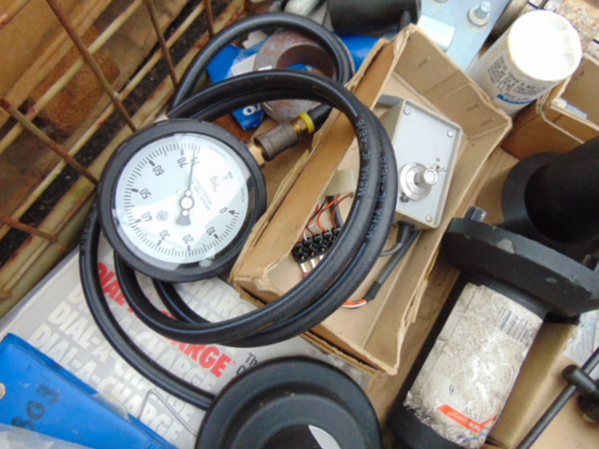 Stillage of Workshop Tools Leyland Daf, Drops, Foden, Volvo etc as shown - Image 3 of 9