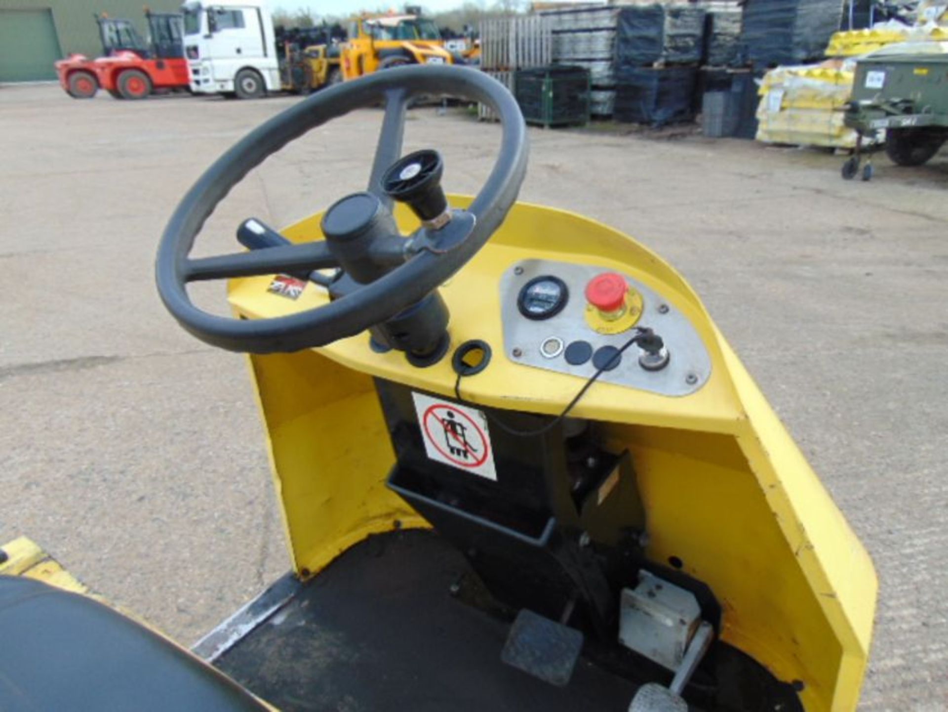 2010 Bradshaw T5 5000Kg Electric Tow Tractor c/w Battery Charger. - Image 7 of 13