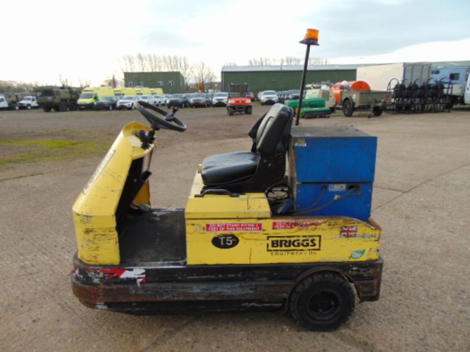 2010 Bradshaw T5 5000Kg Electric Tow Tractor c/w Battery Charger. - Image 4 of 13