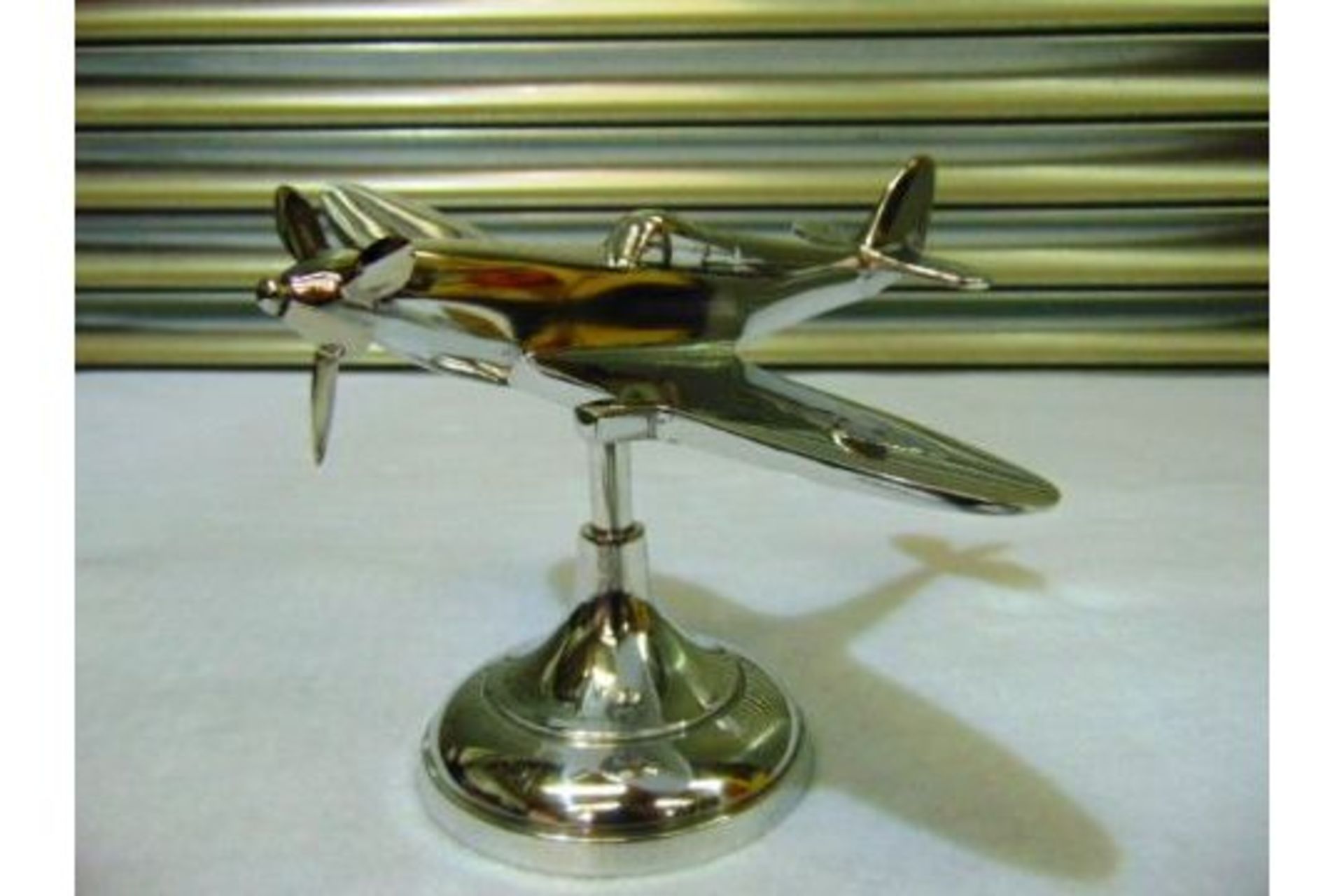 BEAUTIFUL ALUMINIUM DESKTOP SPITFIRE - Image 2 of 4