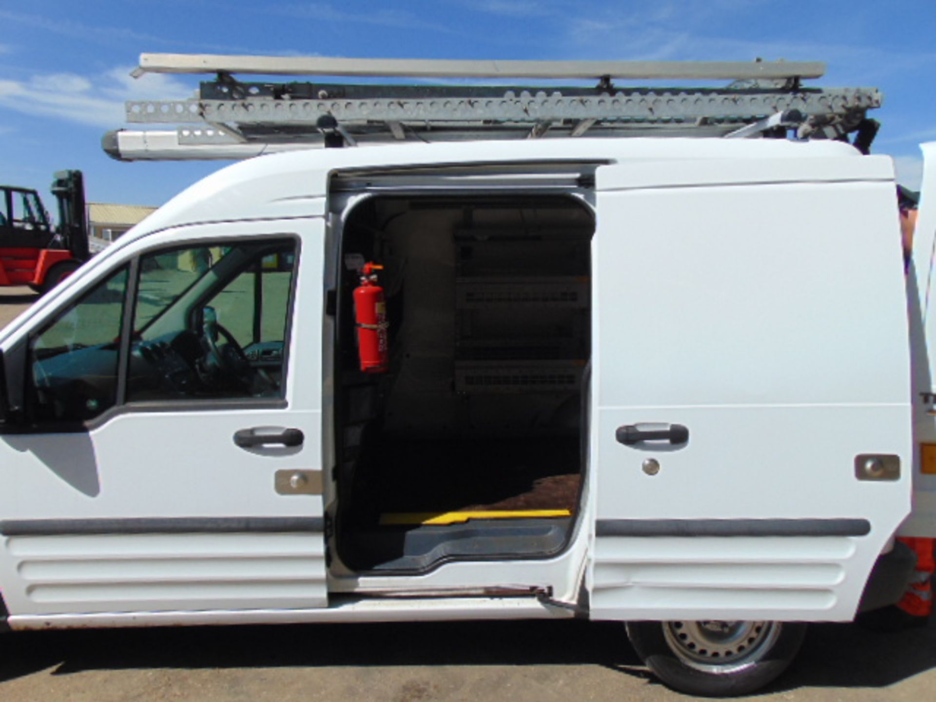 2011 Ford Transit Connect 90 T230 Panel Van ONLY 52,776 Miles! - Image 15 of 29