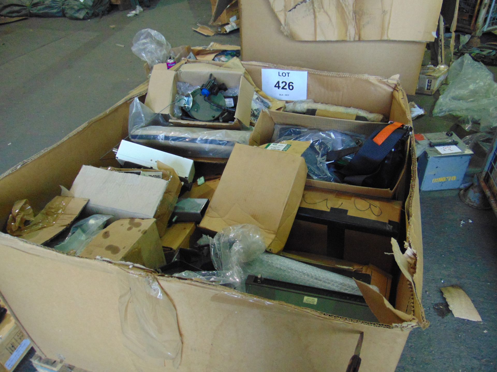 1 x Triwall box of Unsorted Vehicle FV spares as shown - Image 2 of 4