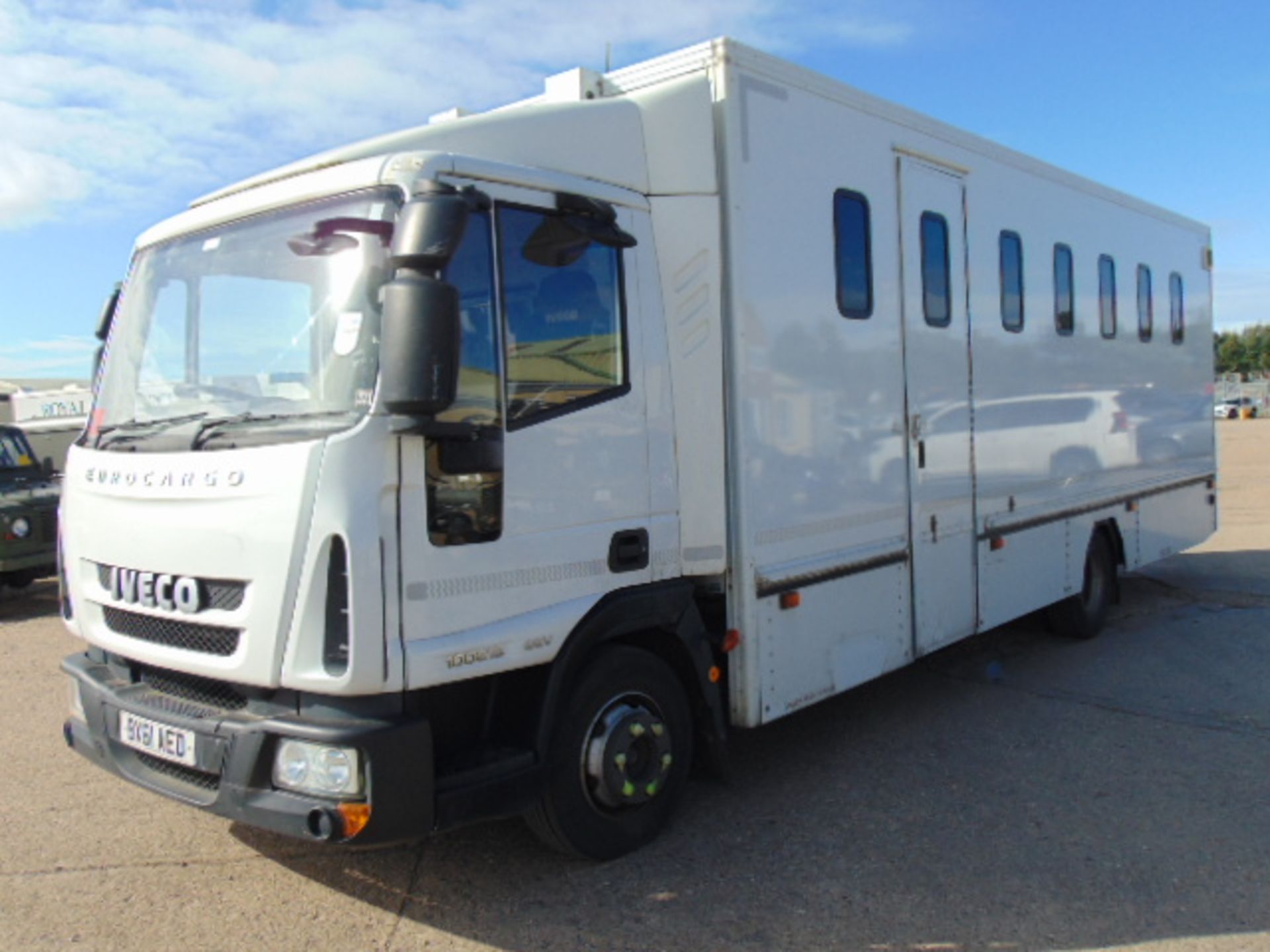 2011 Iveco Eurocargo 100E18 Day Cab Box Van 4x2 3.9L Diesel - Prison/Secure Transport Vehicle - Image 3 of 26