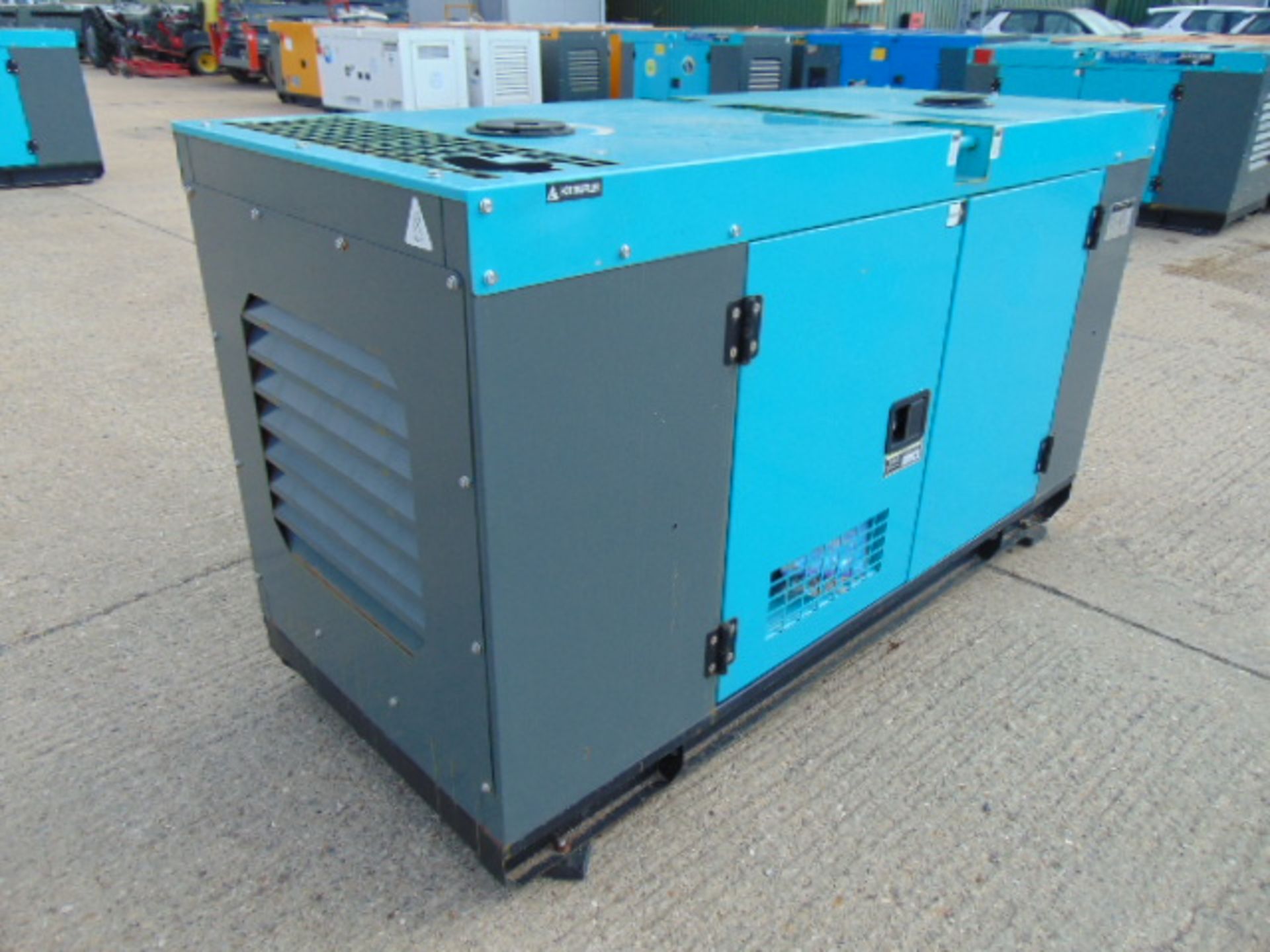 2020 UNISSUED 40 KVA 3 Phase Silent Diesel Generator Set - Image 5 of 17