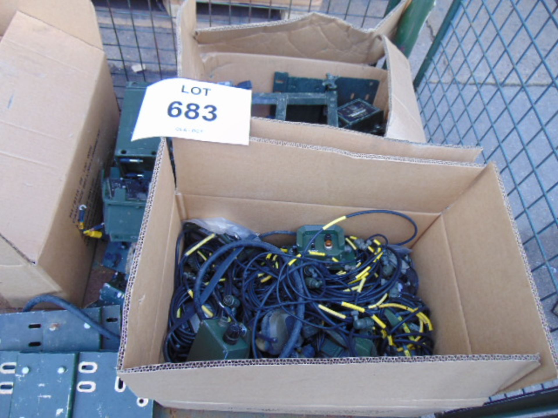 1 x Stillage of Clansman Radio equipment inc Fitting Kits, cables etc - Image 4 of 4