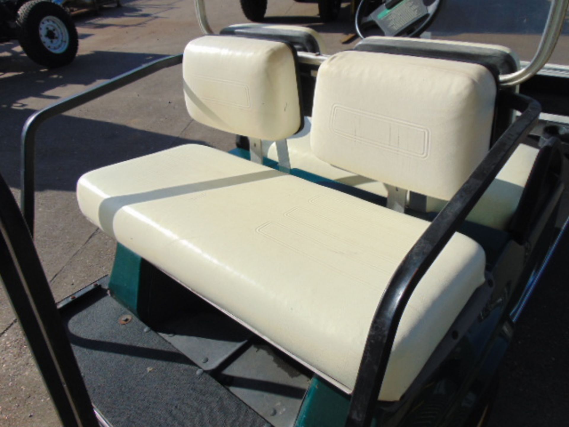 Club Car Precedent 4 Seat Petrol Golf Buggy - Image 10 of 18