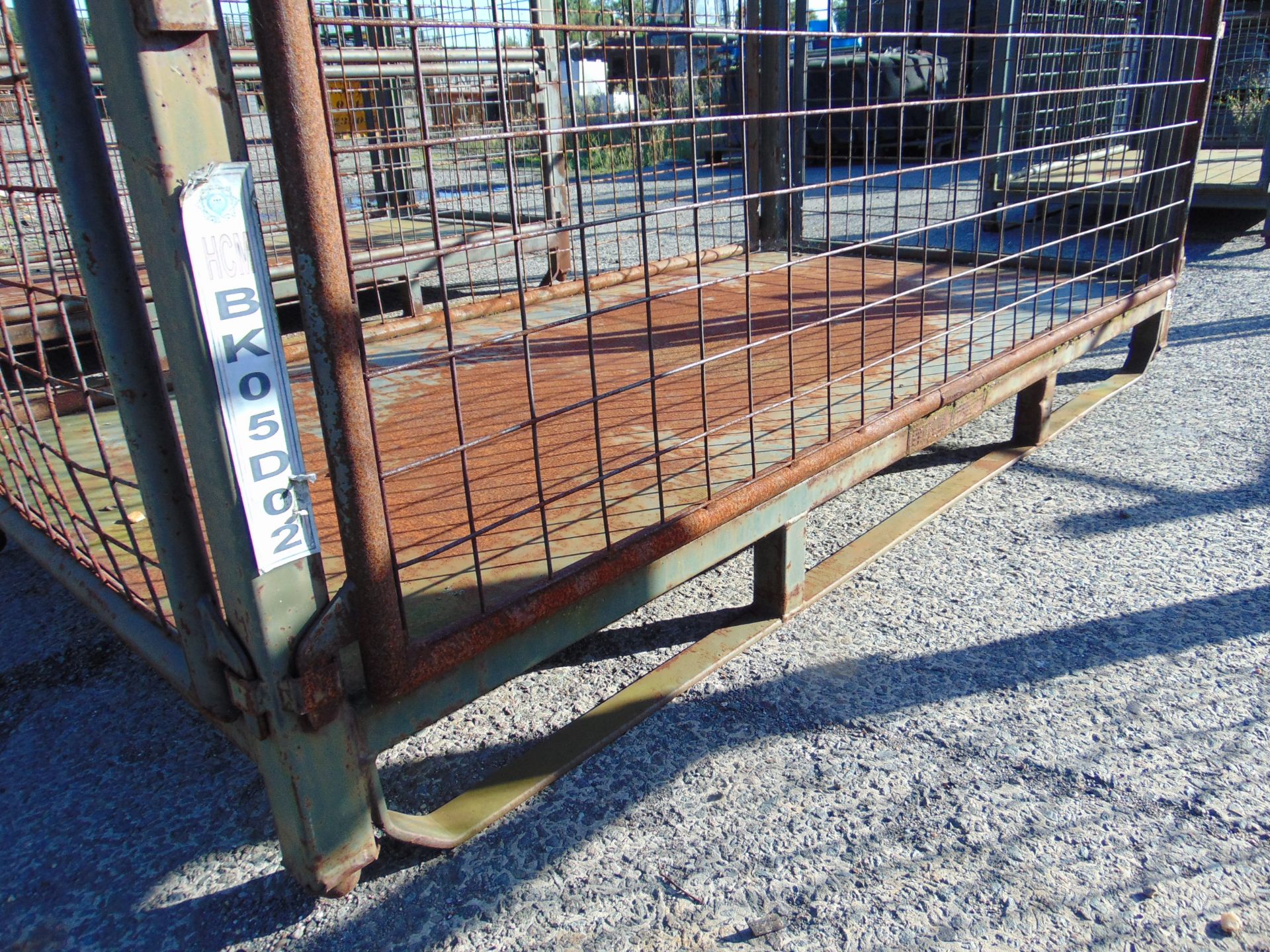 Heavy Duty Metal Stackable Stillage / Post Pallet - Image 3 of 4