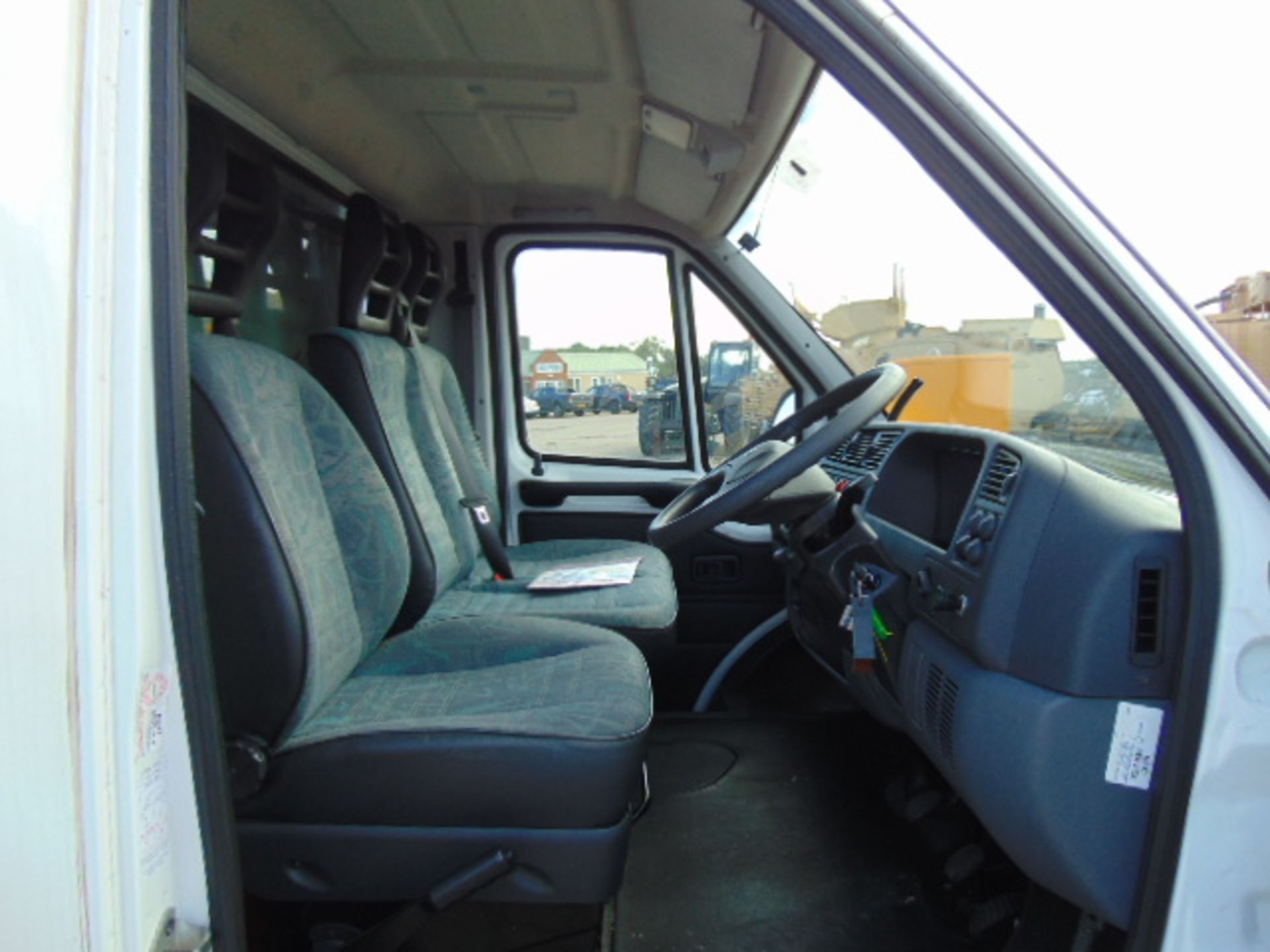 2002 Citroen Relay 2.8HDi Box Van Special Mobile Unit ONLY 8,823 MILES! IDEAL CAMPER CONVERSION - Image 9 of 35