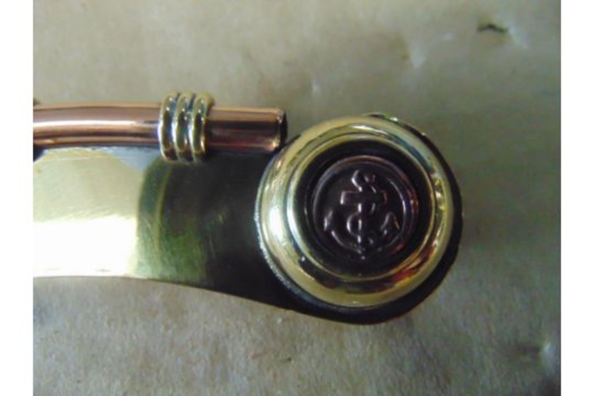 BRASS &COPPER BOSUNS WHISTLE WITH CHAIN - Image 3 of 5