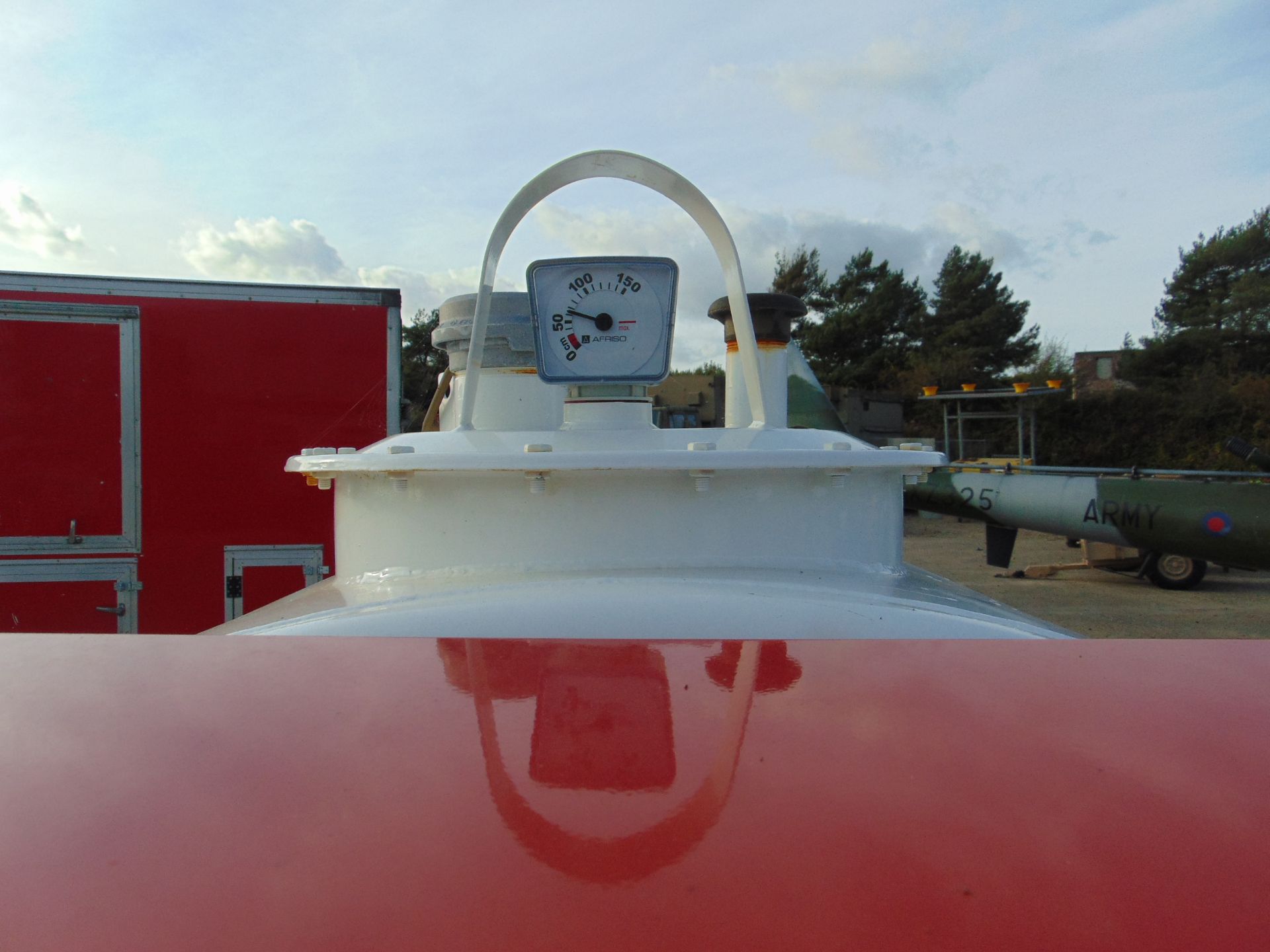 2020 Unused Emiliani Serbatoi 3172 litre bunded Static Fuel installation c/w 230 Volt Pump meter Etc - Image 9 of 9