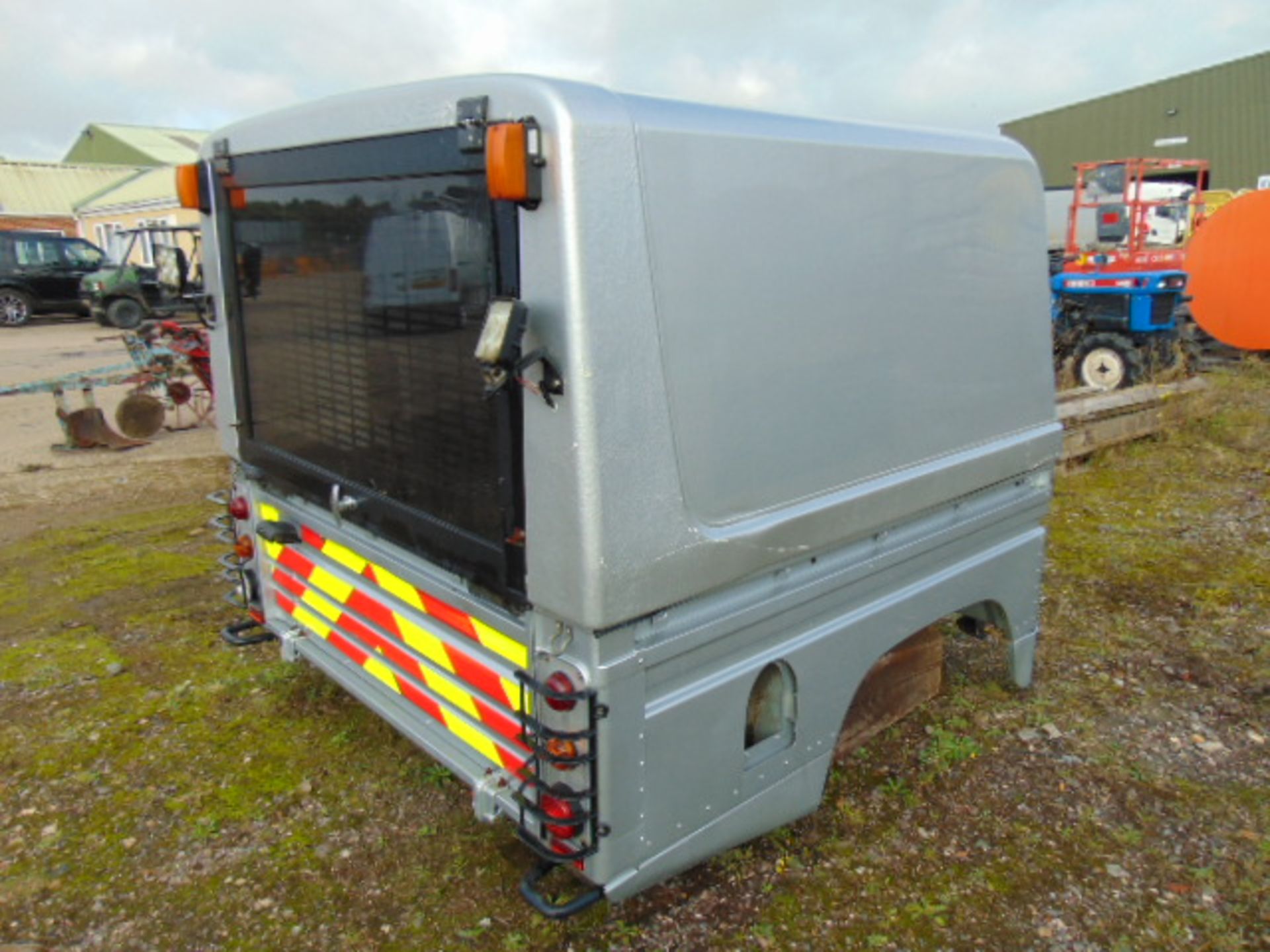 Land Rover Defender Hi Capacity Rear Body Unit C/W Hard Top - Image 8 of 15