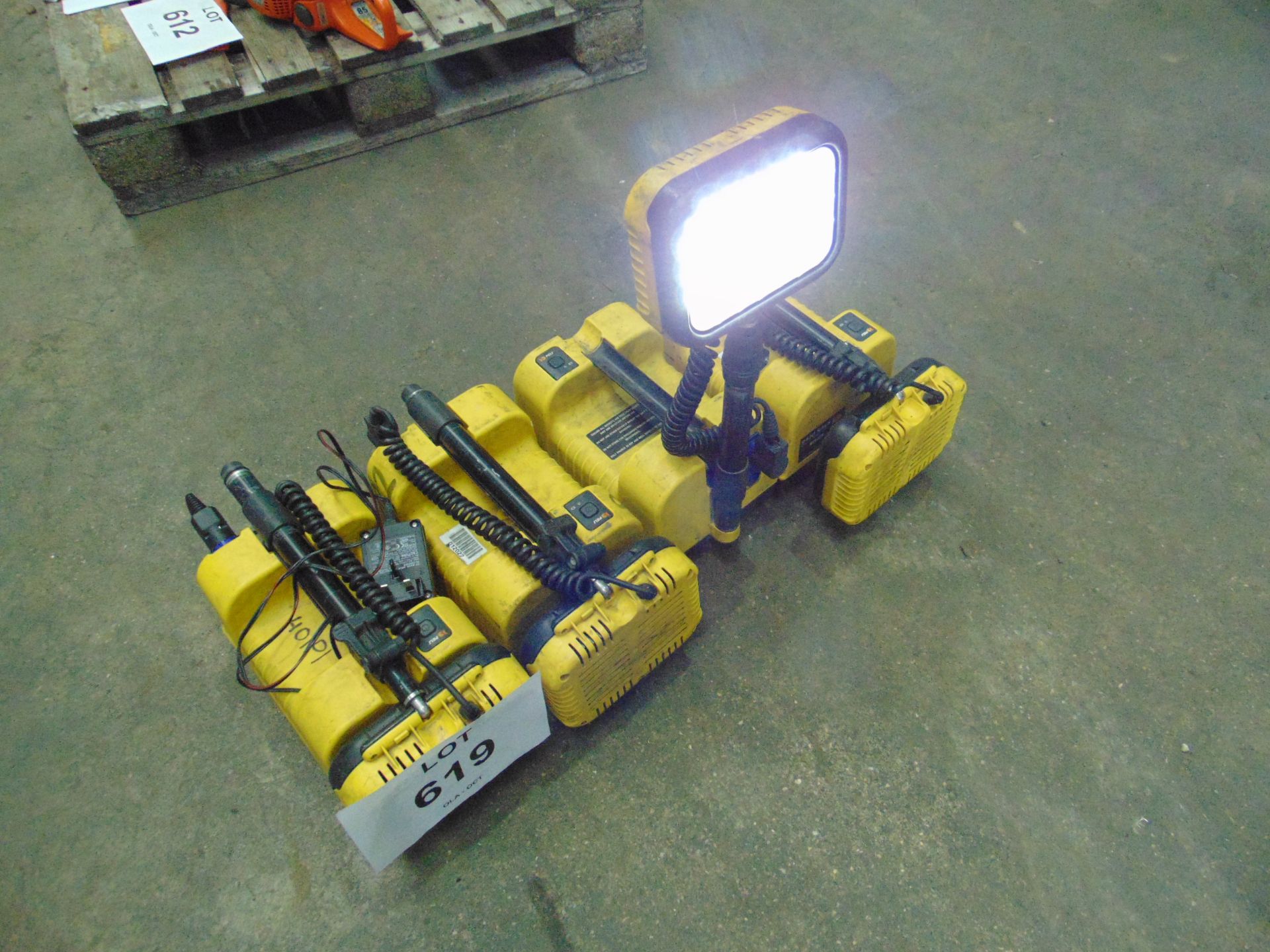 4 x Peli 9430 RALS LED Area Work Lights C/W 1 x Battery Charger - Image 2 of 4