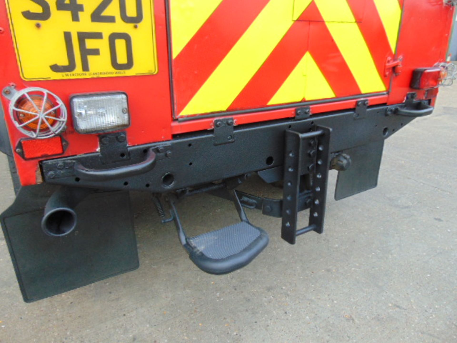 1 Owner Land Rover Defender 110 TD5 Saxon Firefighting Vehicle ONLY 34,600 MILES! - Image 11 of 45