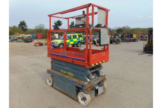 SKYJACK SJIII 3219 Electric Scissor Lift Access Platform ONLY 216 Hours! - Image 3 of 16