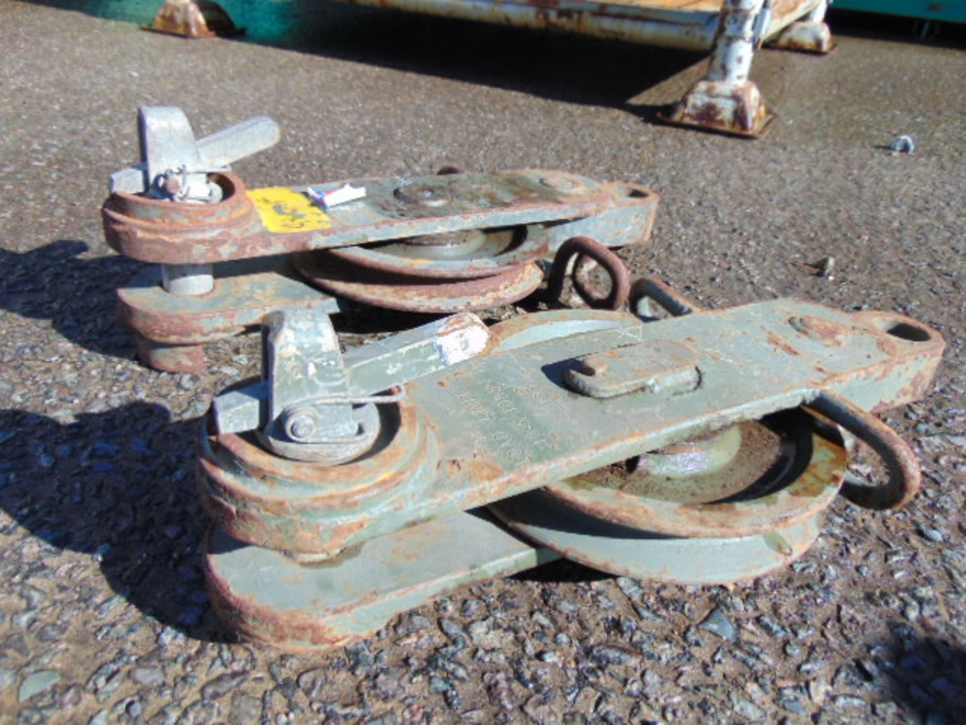 2 x 10.5 tonne Snatch blocks, as used on CVR(T) Samson Recovery Vehicle - Image 2 of 4