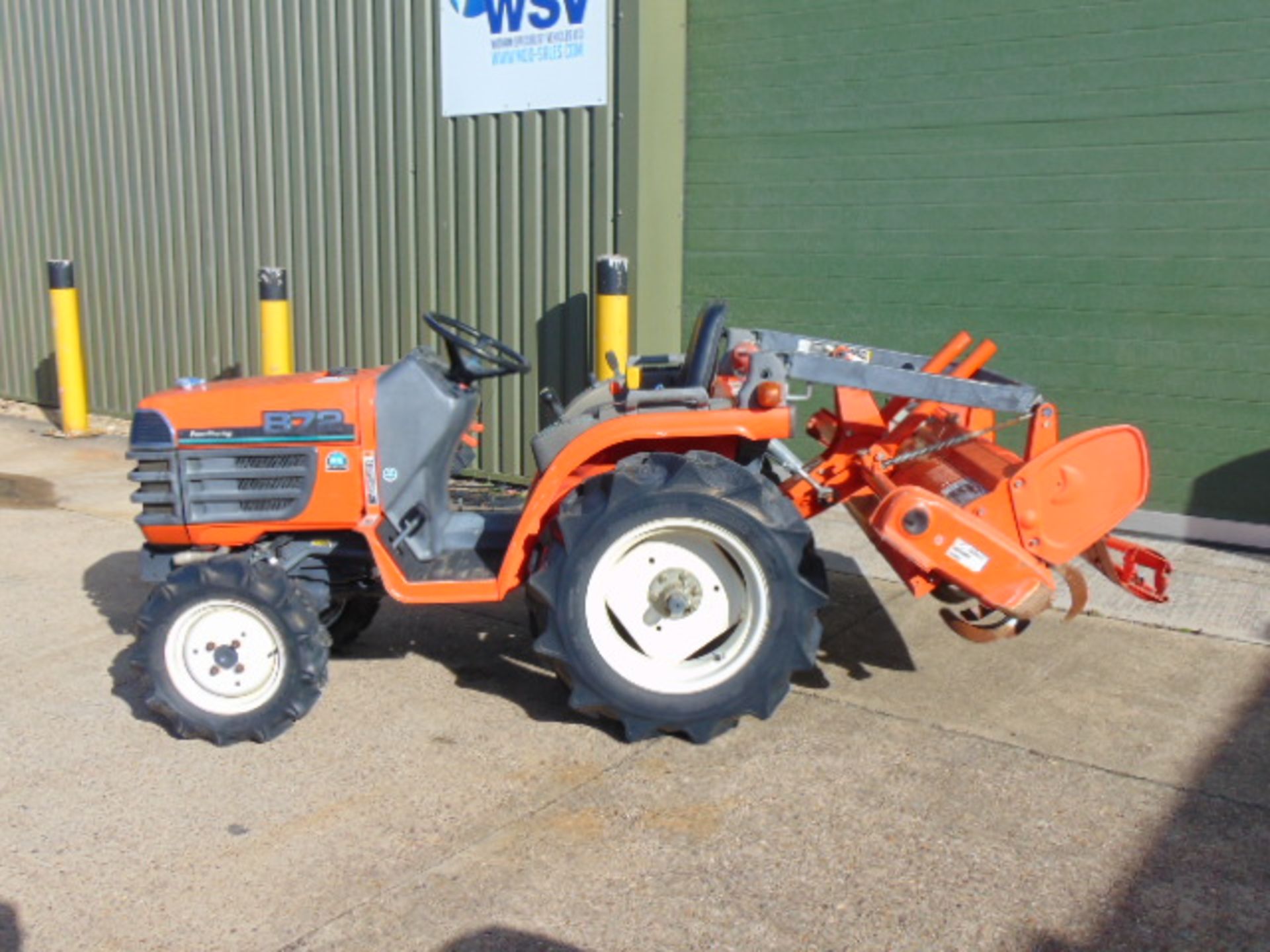 Kubota B72 4WD Compact Tractor c/w Power Steering & Rotavator ONLY 1,116 HOURS! - Image 8 of 19