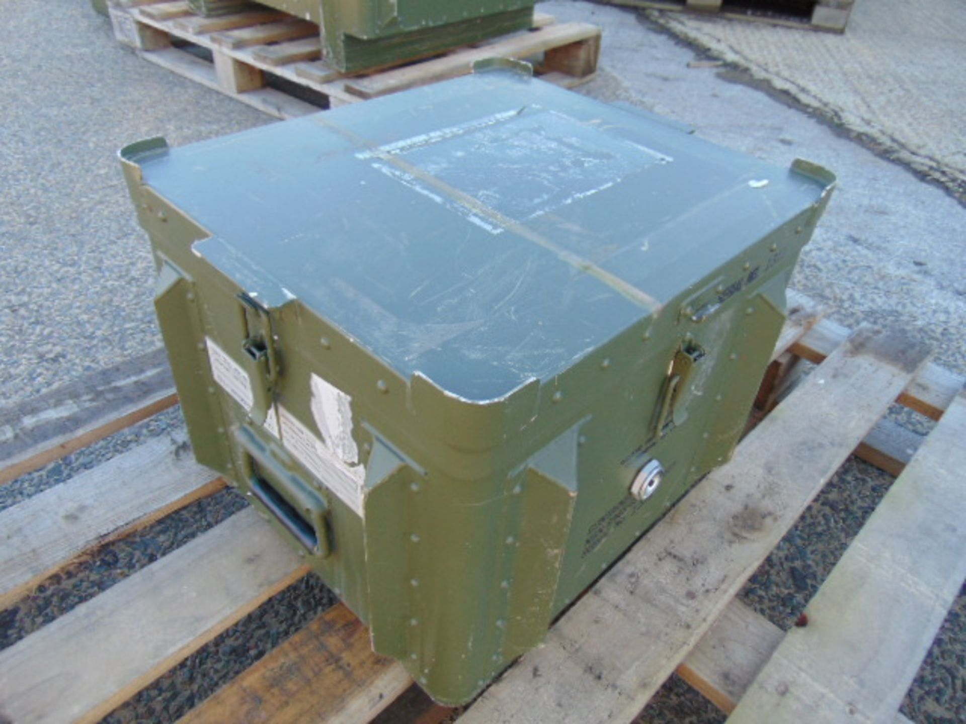 Heavy Duty Secure Storage Box H 33 x W 46 x L 41cms - Image 2 of 7