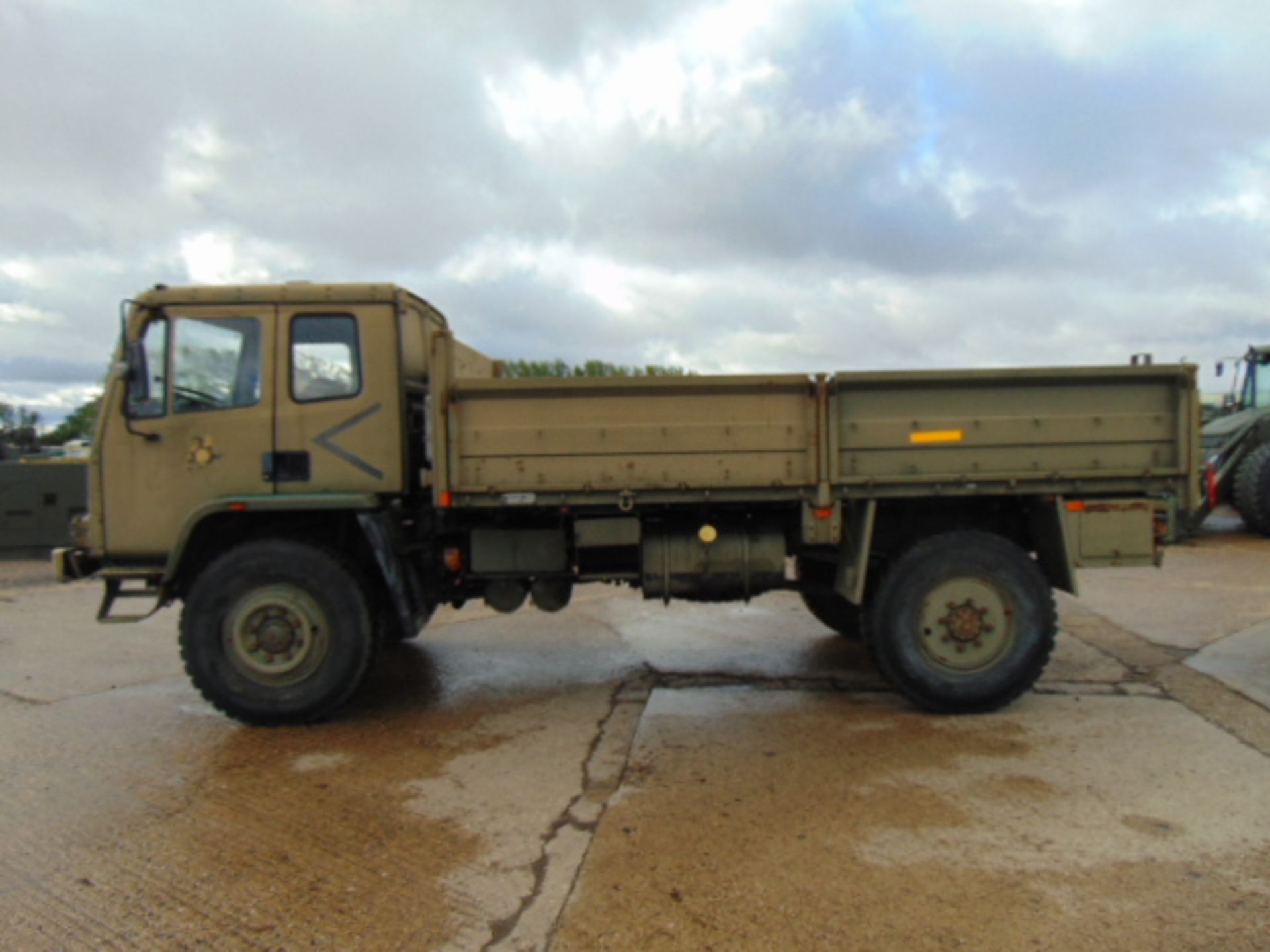 Left Hand Drive Leyland Daf 45/150 4 x 4 - Image 4 of 23