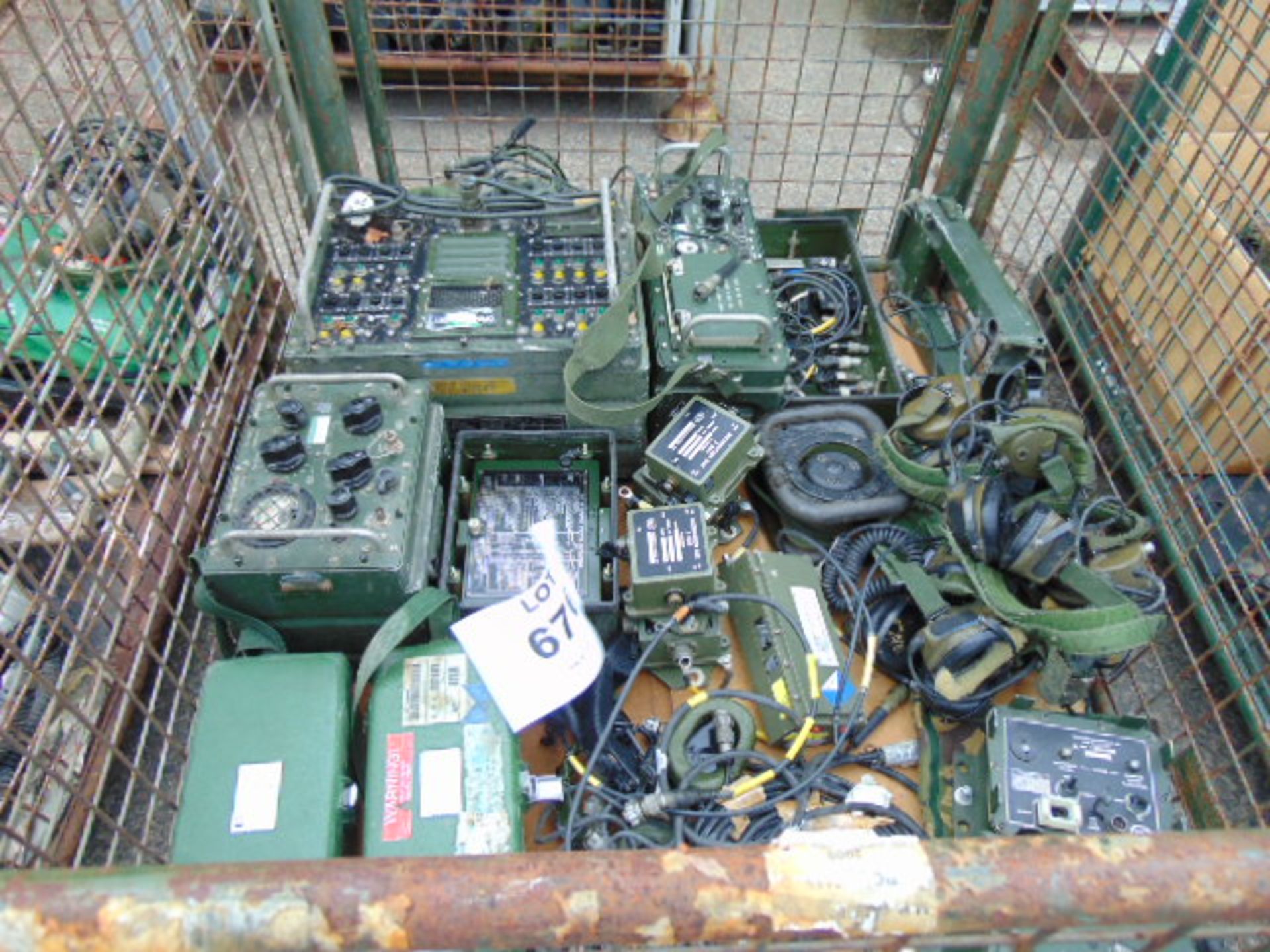 1 x Stillage of Clansman radio equipment inc chargers, Head set etc - Image 4 of 4