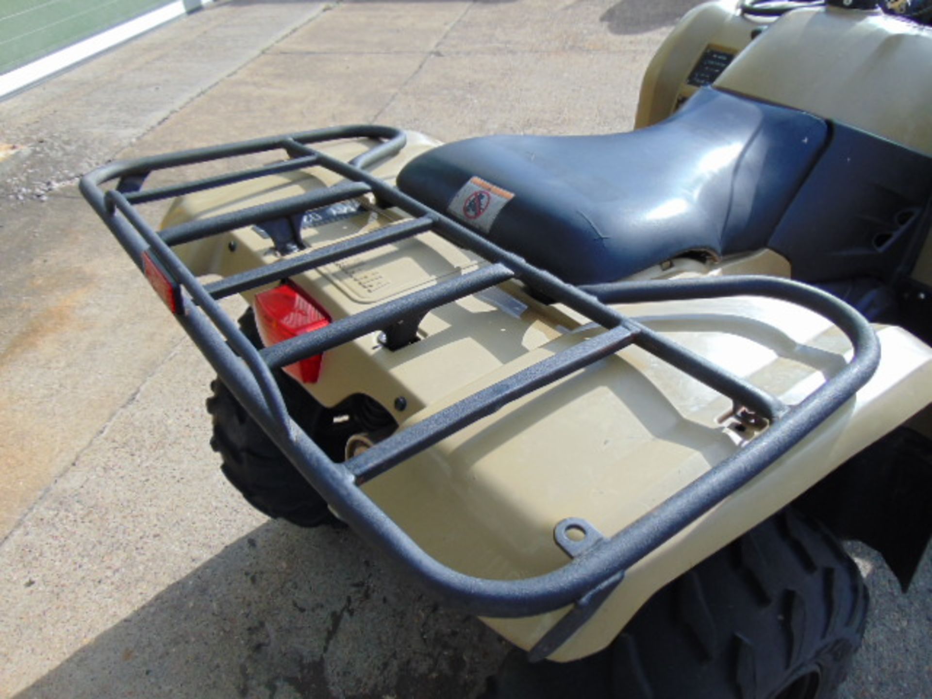 Military Specification Yamaha Grizzly 450 4 x 4 ATV Quad Bike Complete with Winch ONLY 130 HOURS! - Image 10 of 20