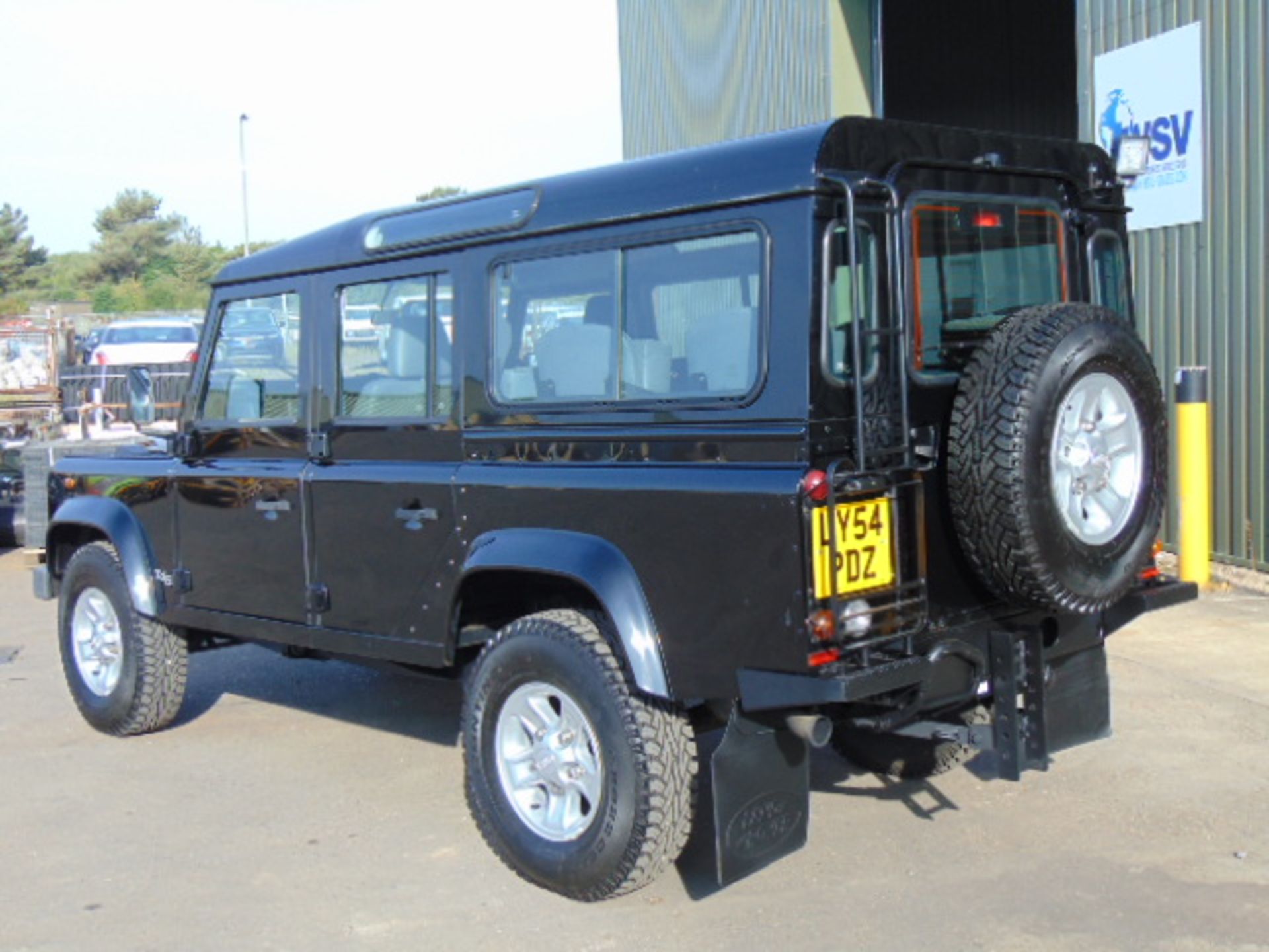 2005 Land Rover Defender 110 County TD5 9 Seat Station Wagon c/w Service History ONLY 100,212 Miles! - Image 7 of 43