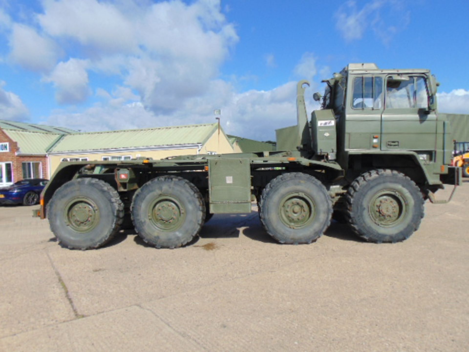 Foden 8x6 DROPS LHD Hook Loader 9,130 kms - Image 5 of 24