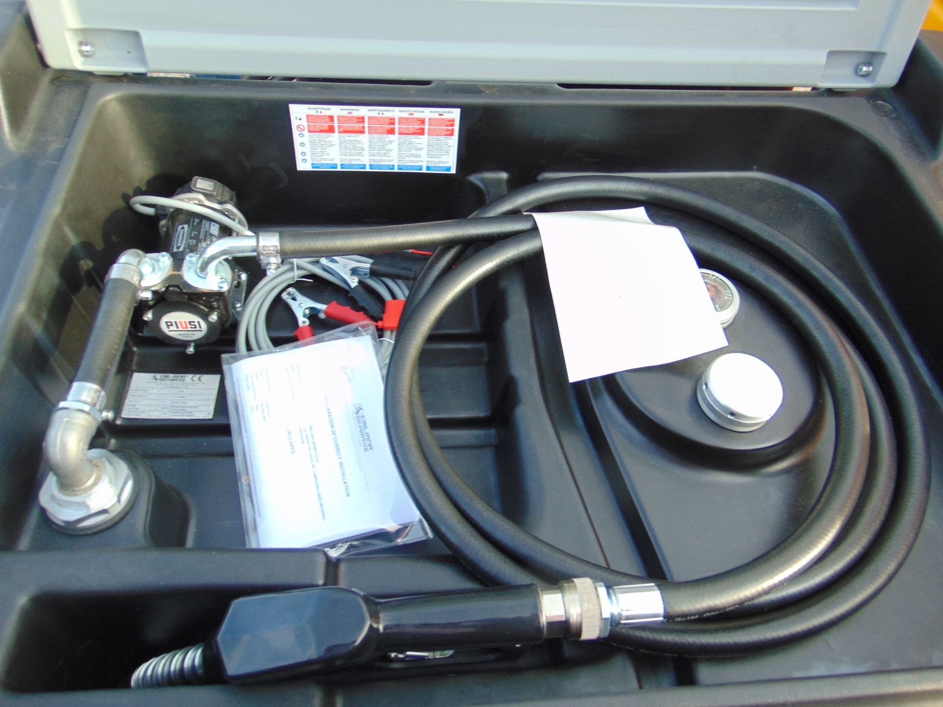 2021 Emiliani Serbatol 440 litre fuel tank c/w 12 volt pump hose etc New & Unused - Image 4 of 4